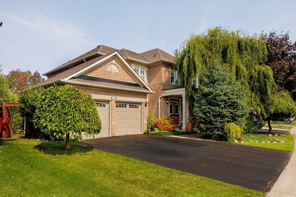 40 Maldives Crescent, Brampton, ON L6P 1L3