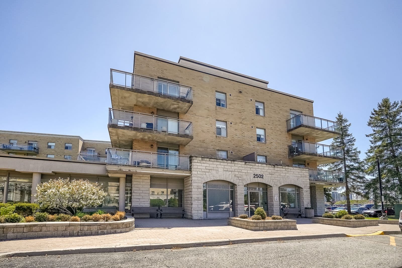 2502 Rutherford Road 109, Vaughan, ON L4K 5N6