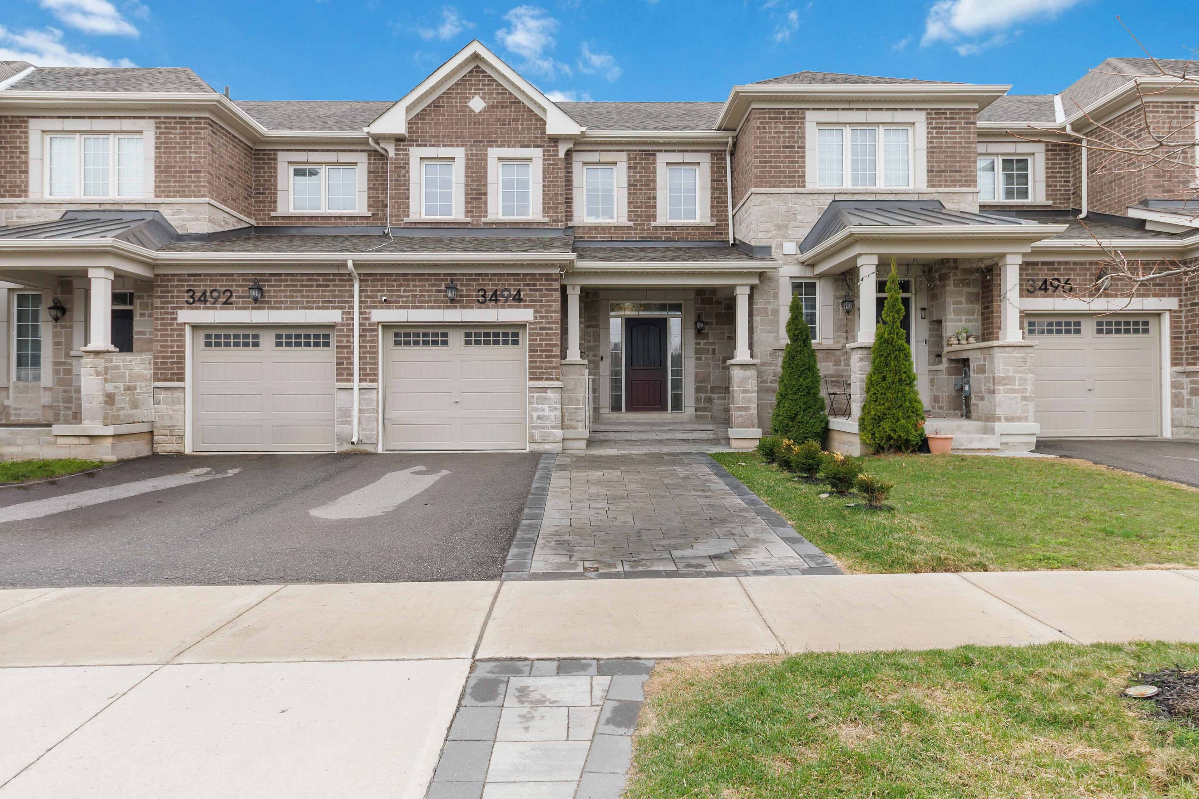 3494 Vernon Powell Drive, Oakville, ON L6H 0X8