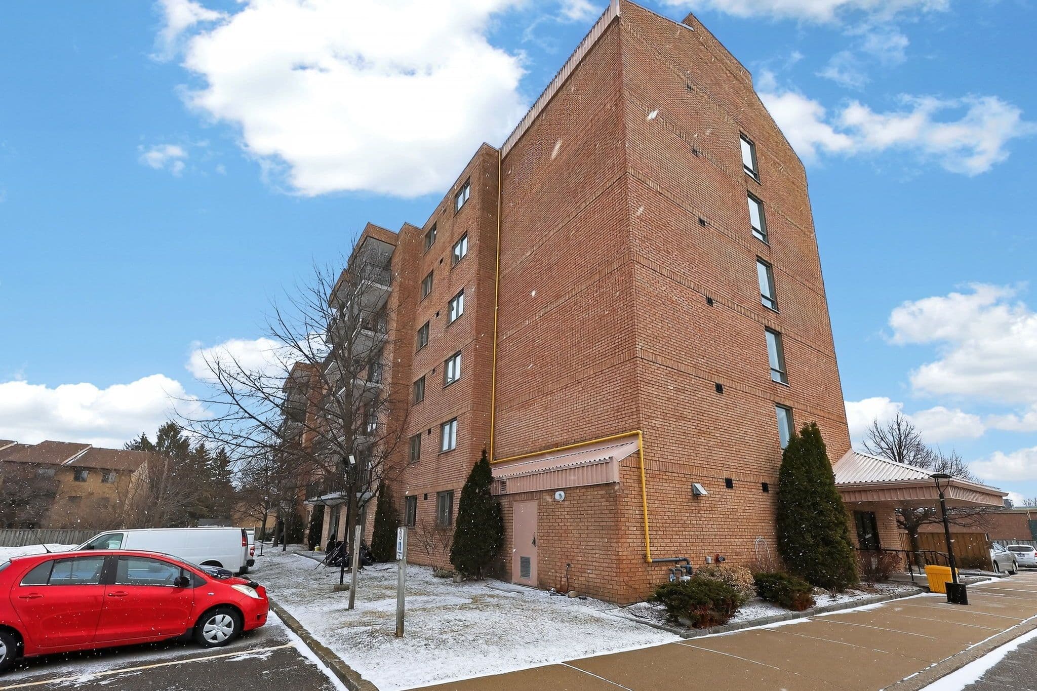 16 Fourth Street 67, Orangeville, ON L9W 4N7