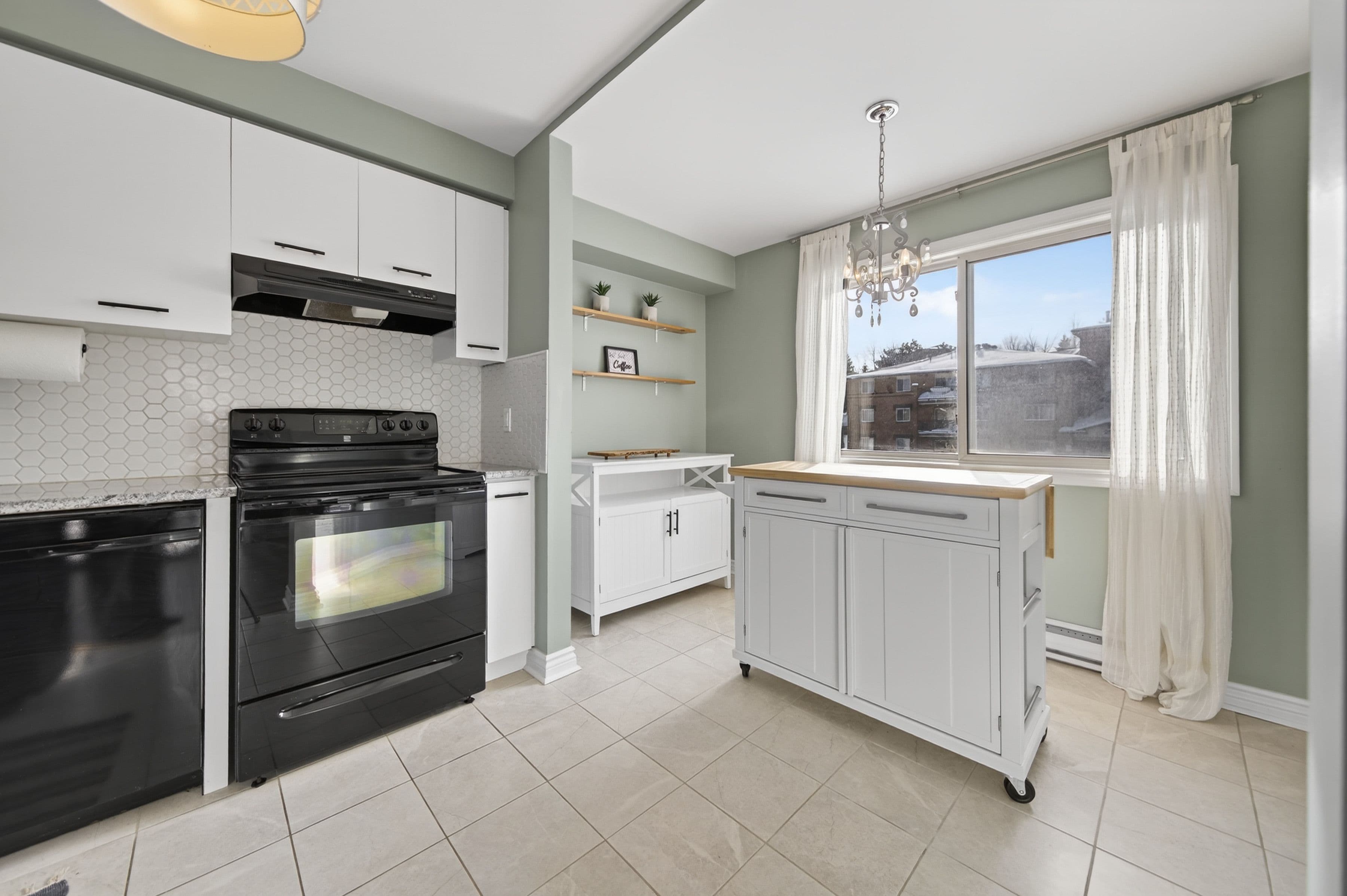 21 Meadow Lane 2, Barrie, ON L4N 7K3