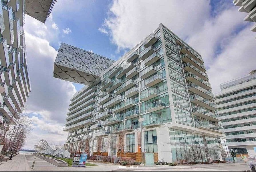 29 Queens Quay E 1025, Toronto C01, ON M5E 0A4