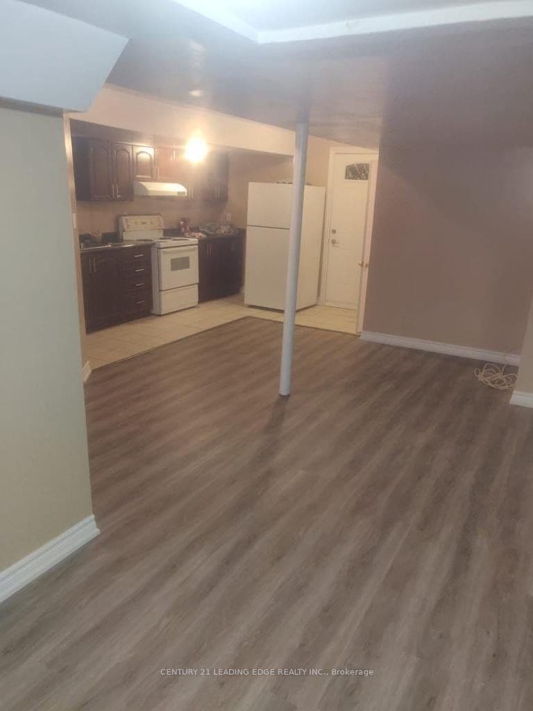 176 Featherstone Avenue Bsmt, Markham, ON L3S 4J2