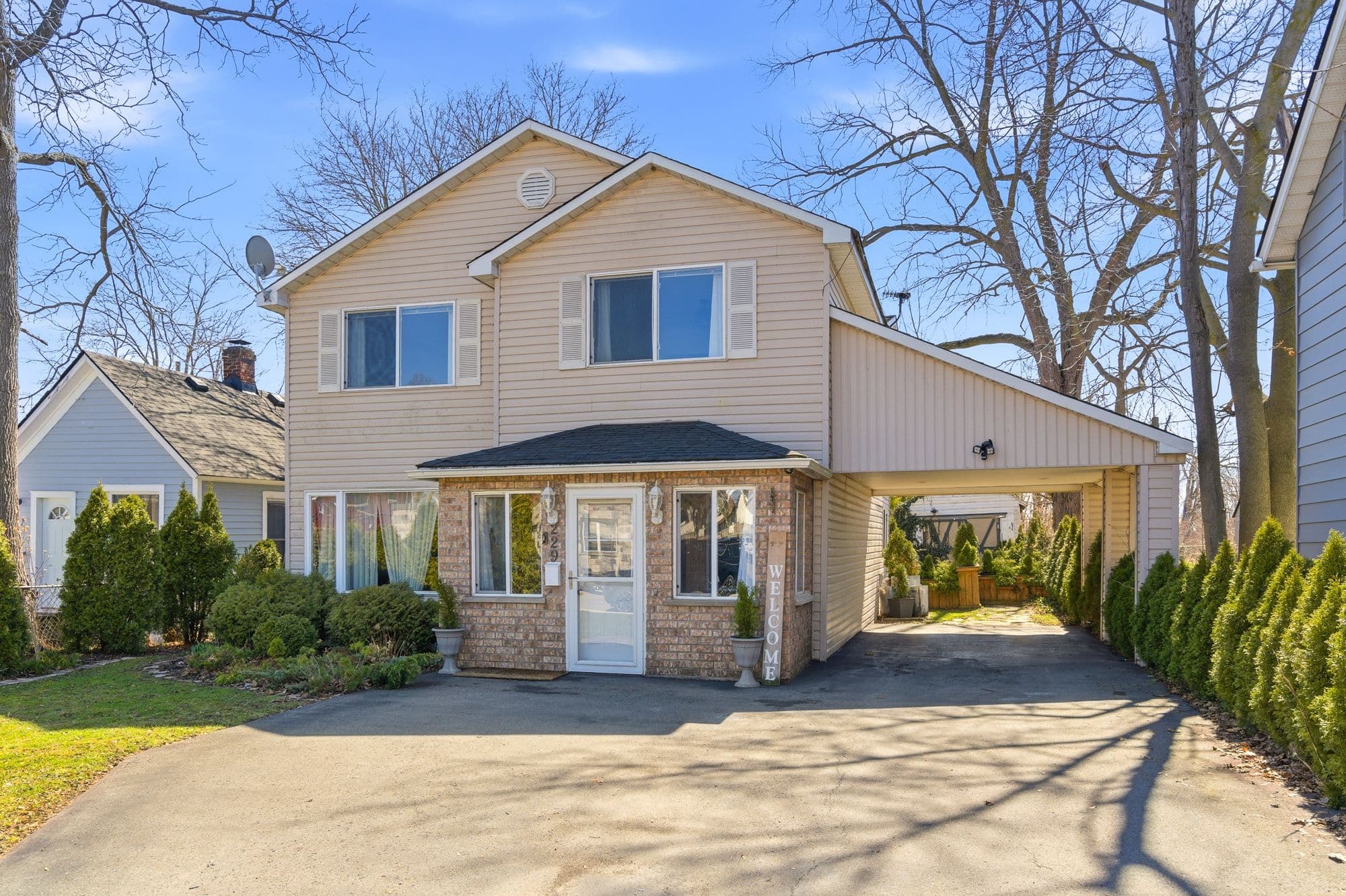 229 Jarvis Street, Fort Erie, ON L2A 2S7