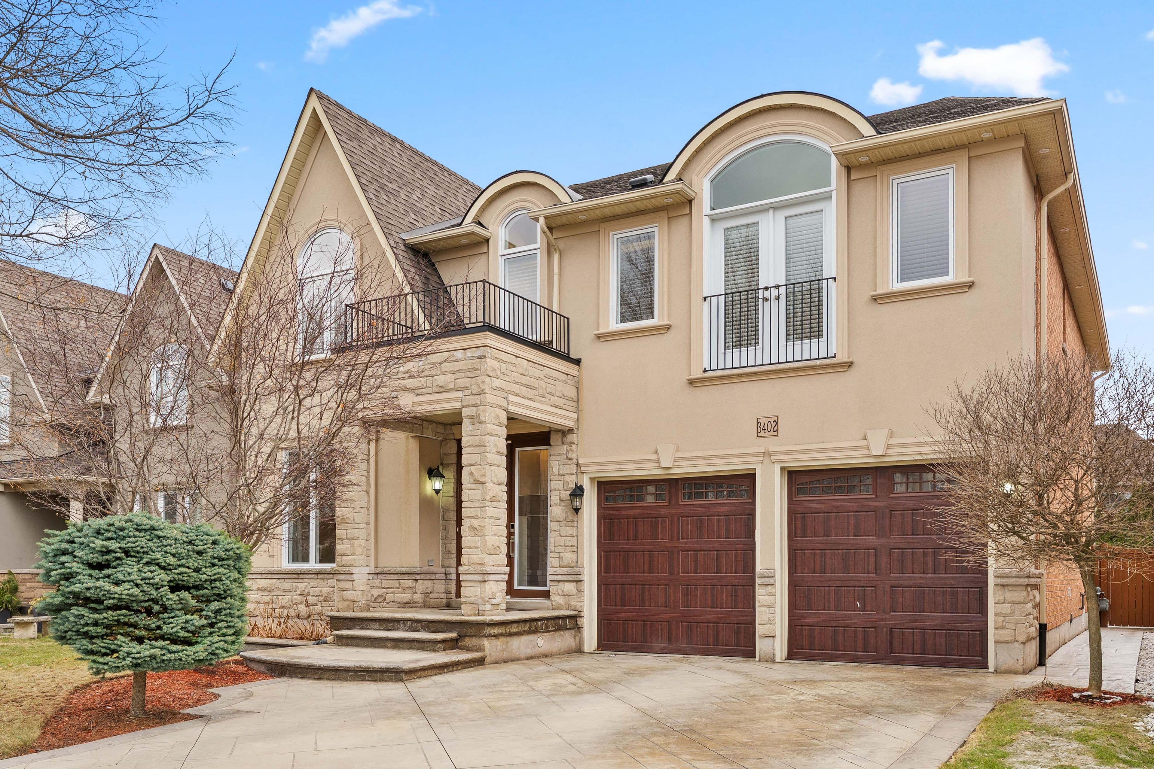 3402 Buena Vista Court, Oakville, ON L6L 6W6