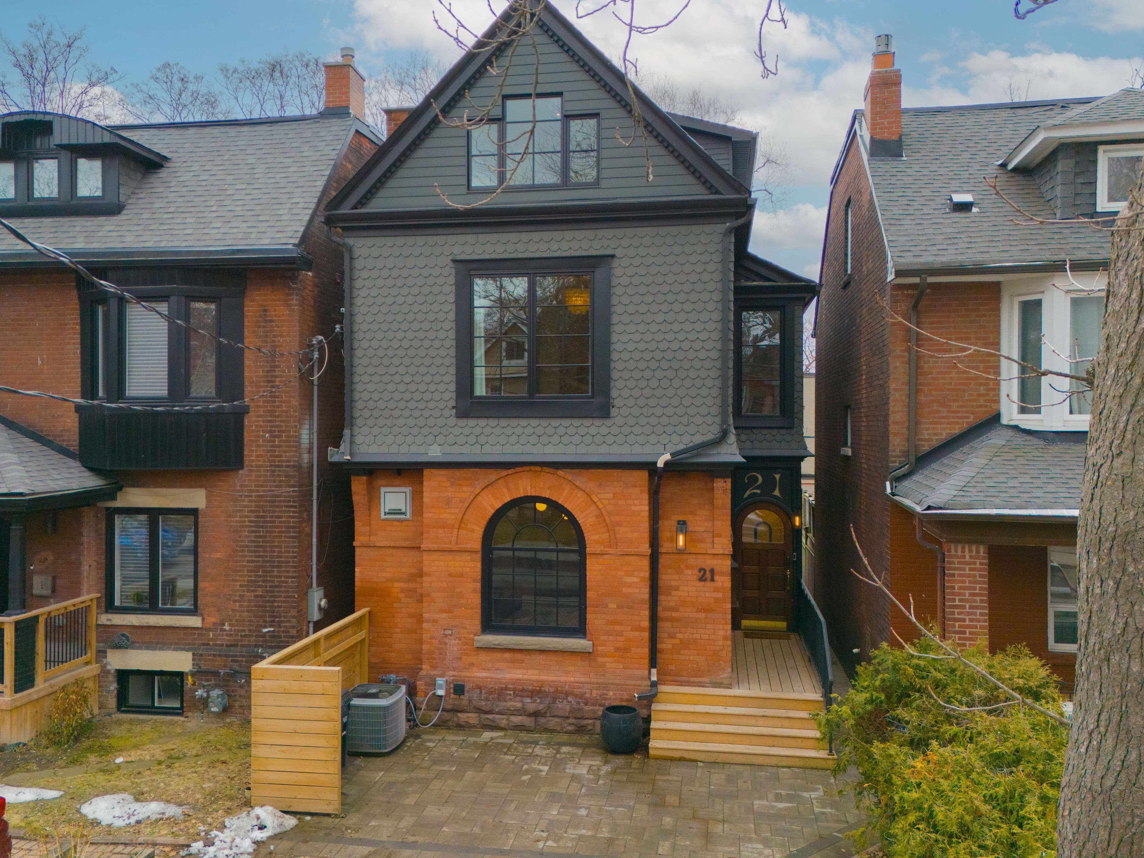 21 Simpson Avenue, Toronto E01, ON M4K 1A1