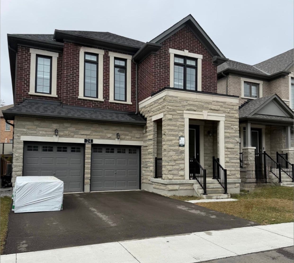 24 Ahchie Court N, Vaughan, ON L6A 5E5