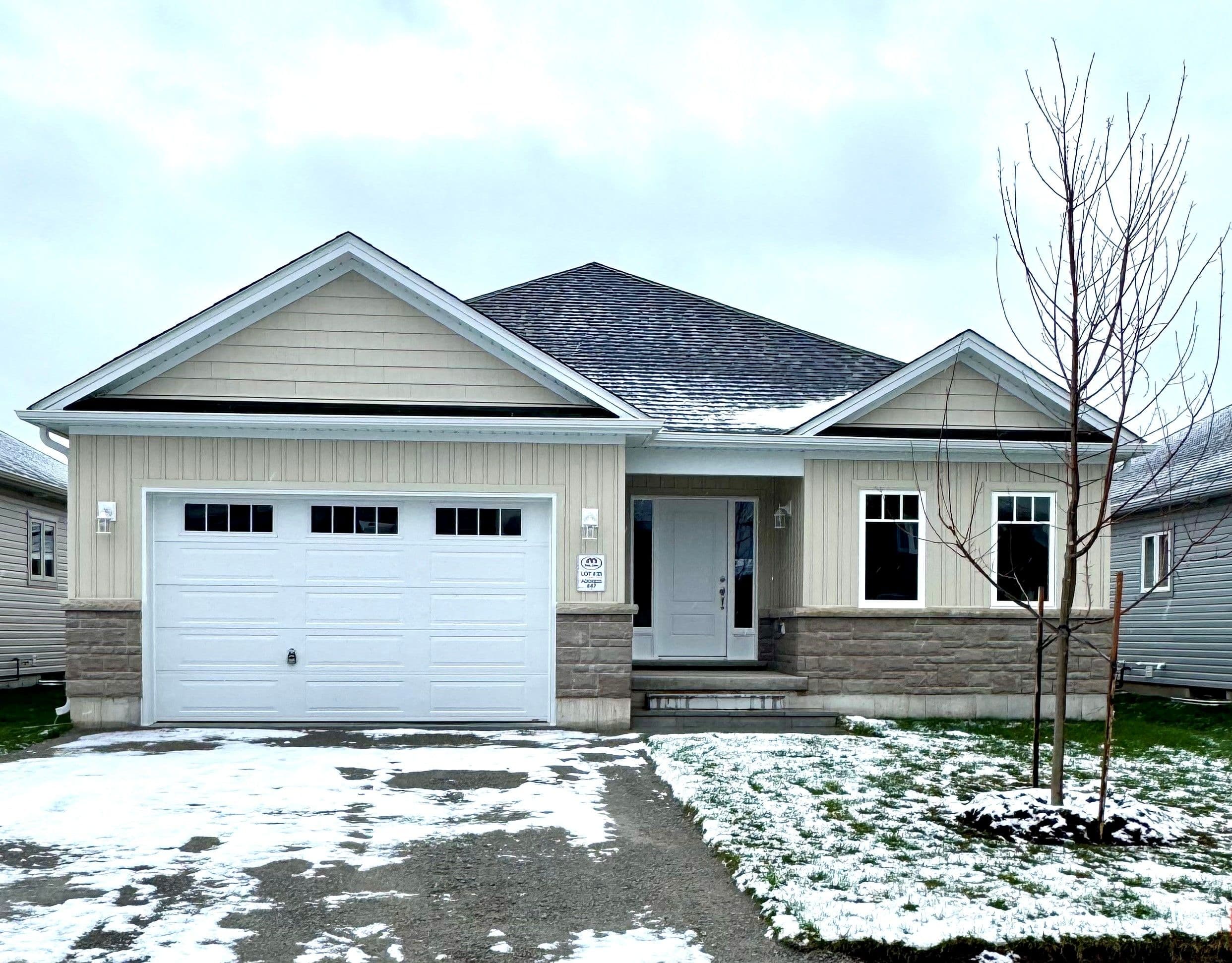 47 Harold Avenue, Severn, ON L0K 1E0