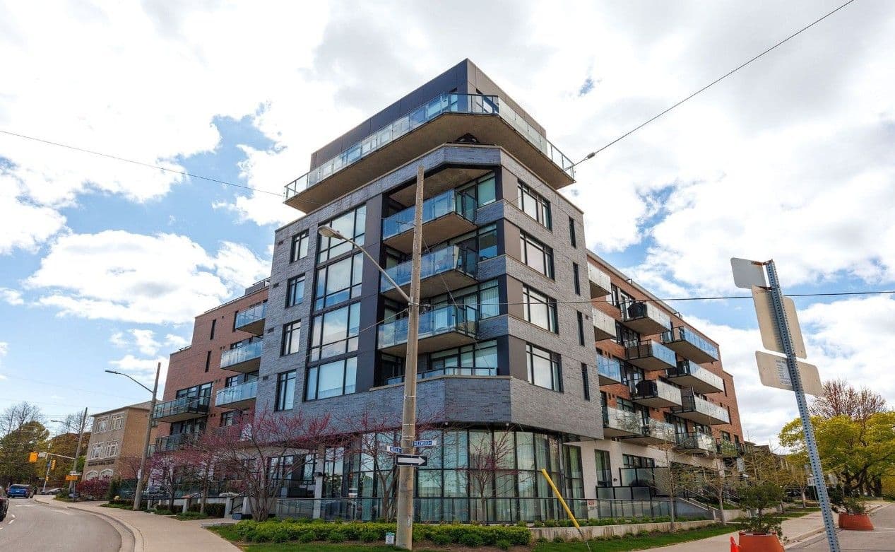 25 Malcolm Road 501, Toronto C11, ON M4G 0C1