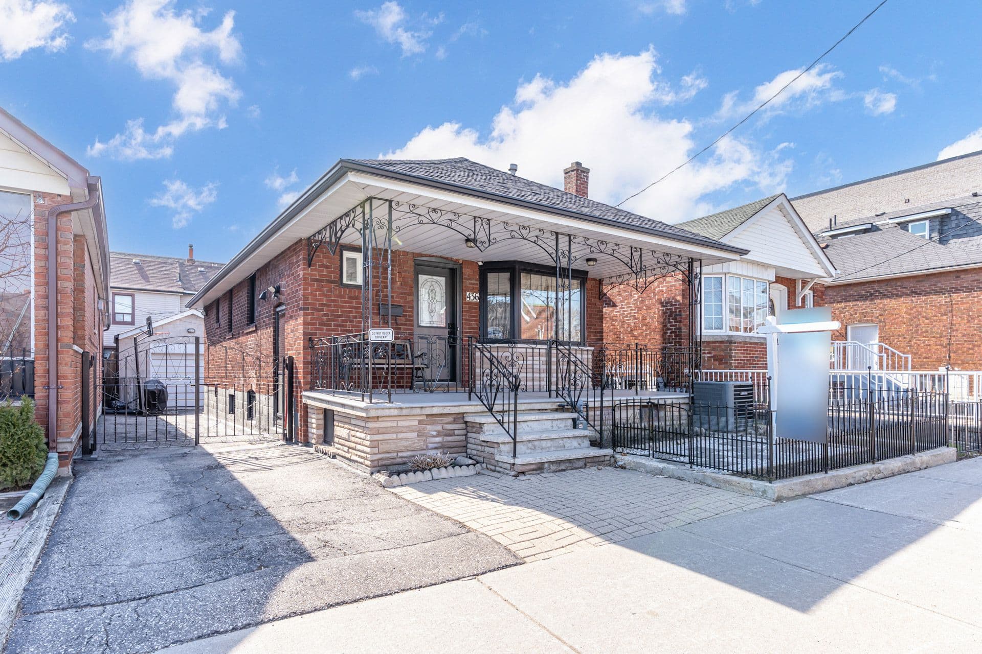 436 Oakwood Avenue, Toronto C03, ON M6E 2W5
