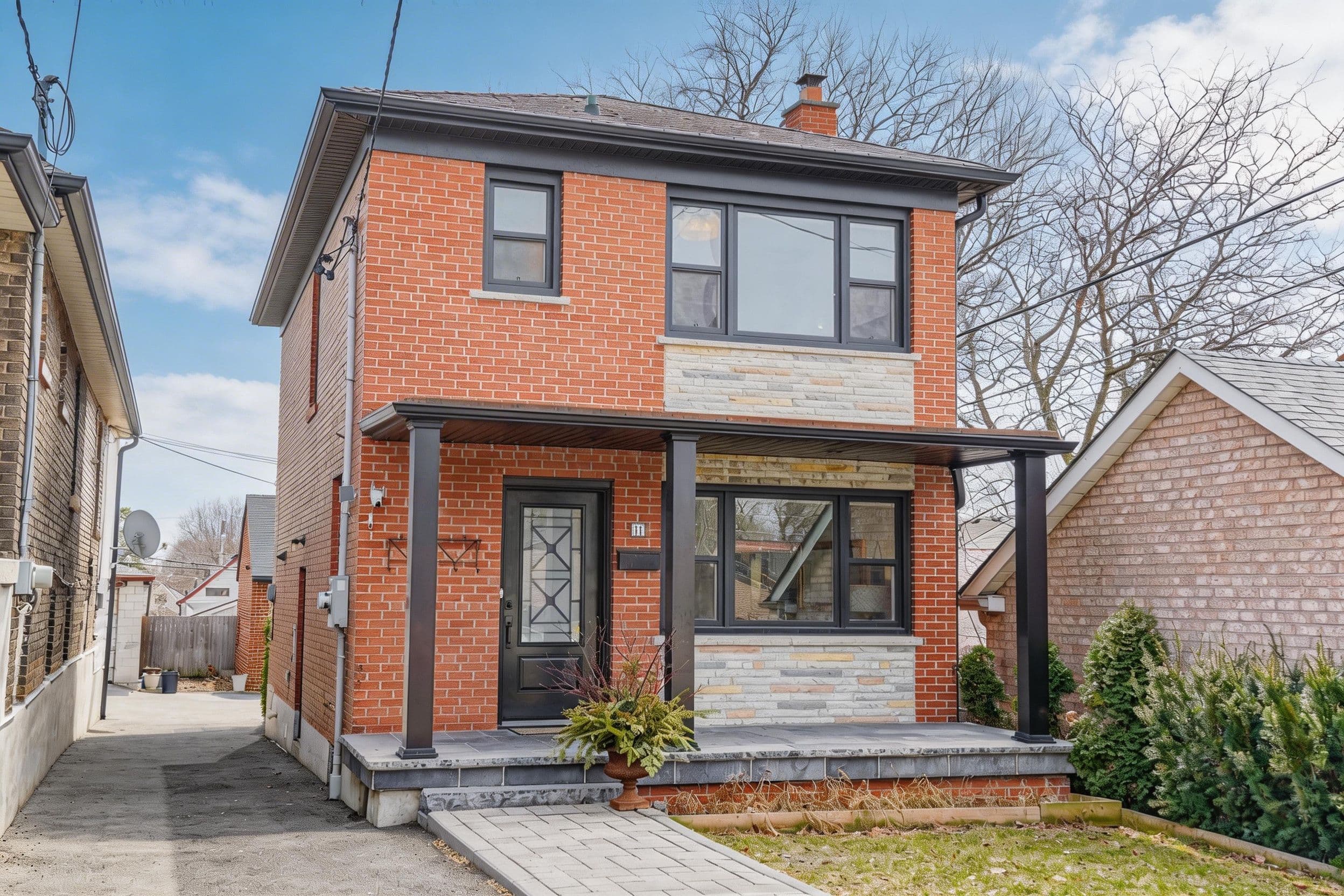 11 Helen Avenue, Toronto W03, ON M6N 2B4