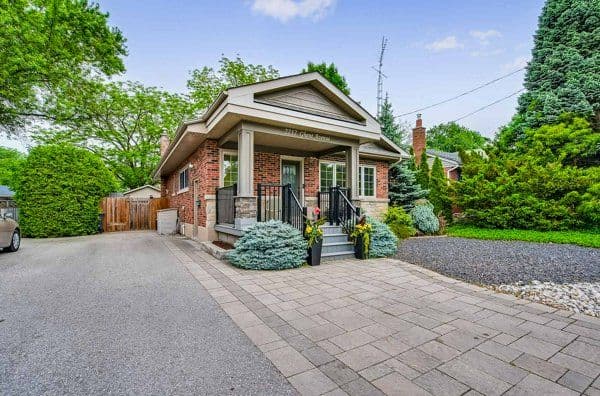 2217 Ghent Avenue, Burlington, ON L7R 1Y6