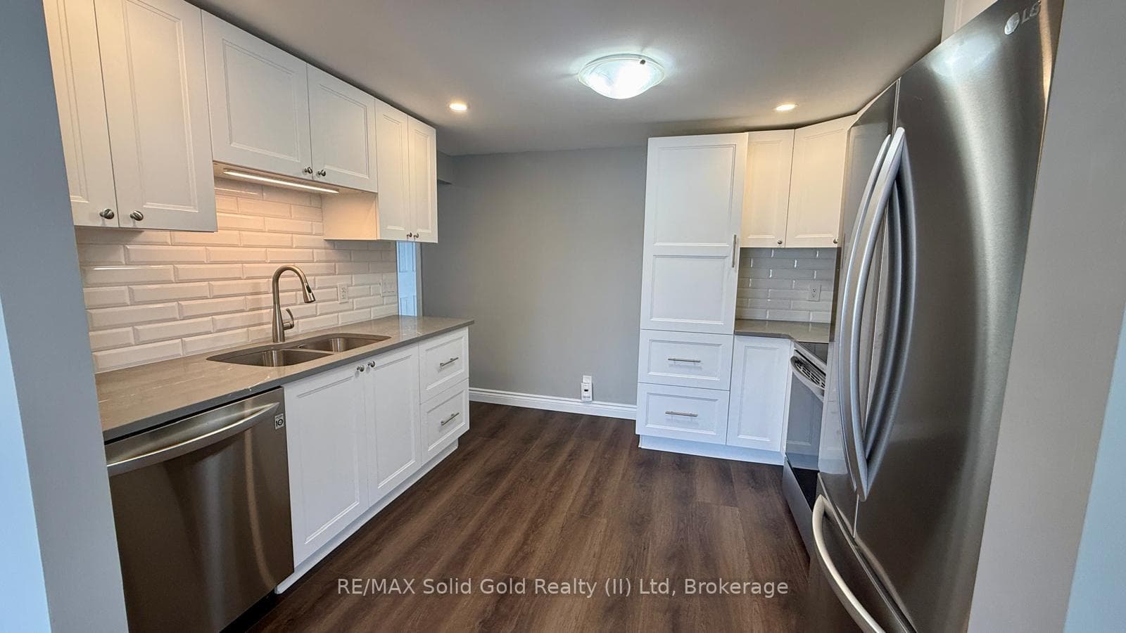 162 NINTH Avenue upper level, Kitchener, ON N2C 1T1