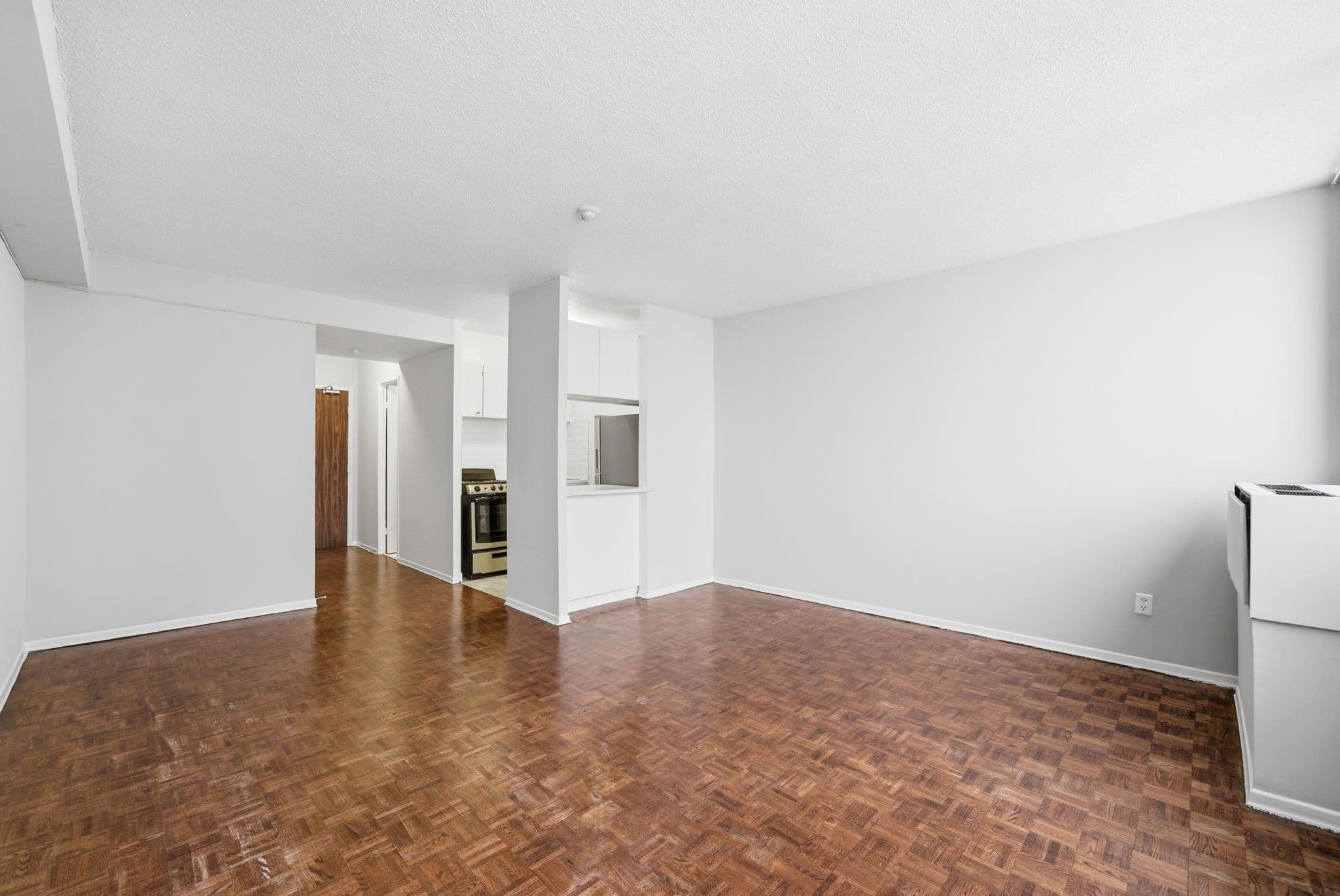 2360 Dundas Street W 2520B, Toronto W02, ON M6P 4B2