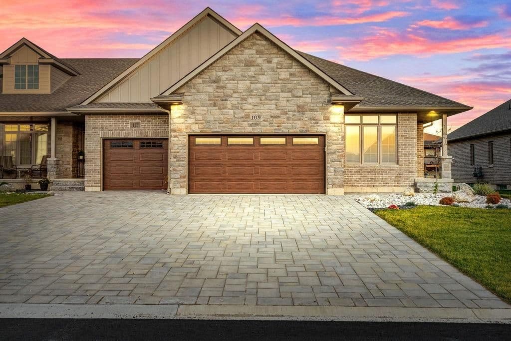 112 LENEVE Street, Lambton Shores, ON N0N 1J0