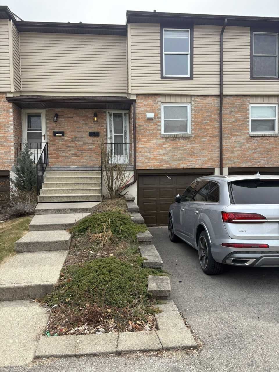 10 Angus Road 73, Hamilton, ON L8K 6K3