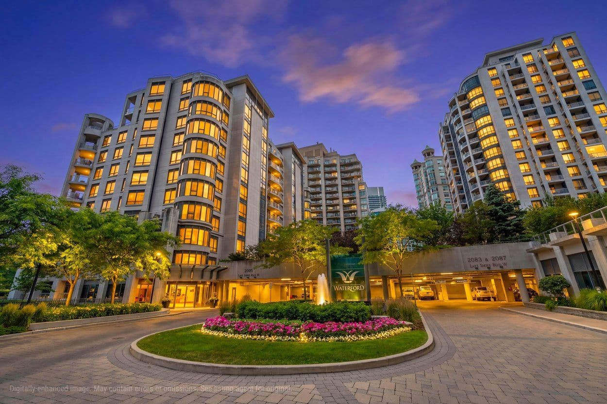 2095 Lake Shore Boulevard W 416, Toronto W06, ON M8V 4G4