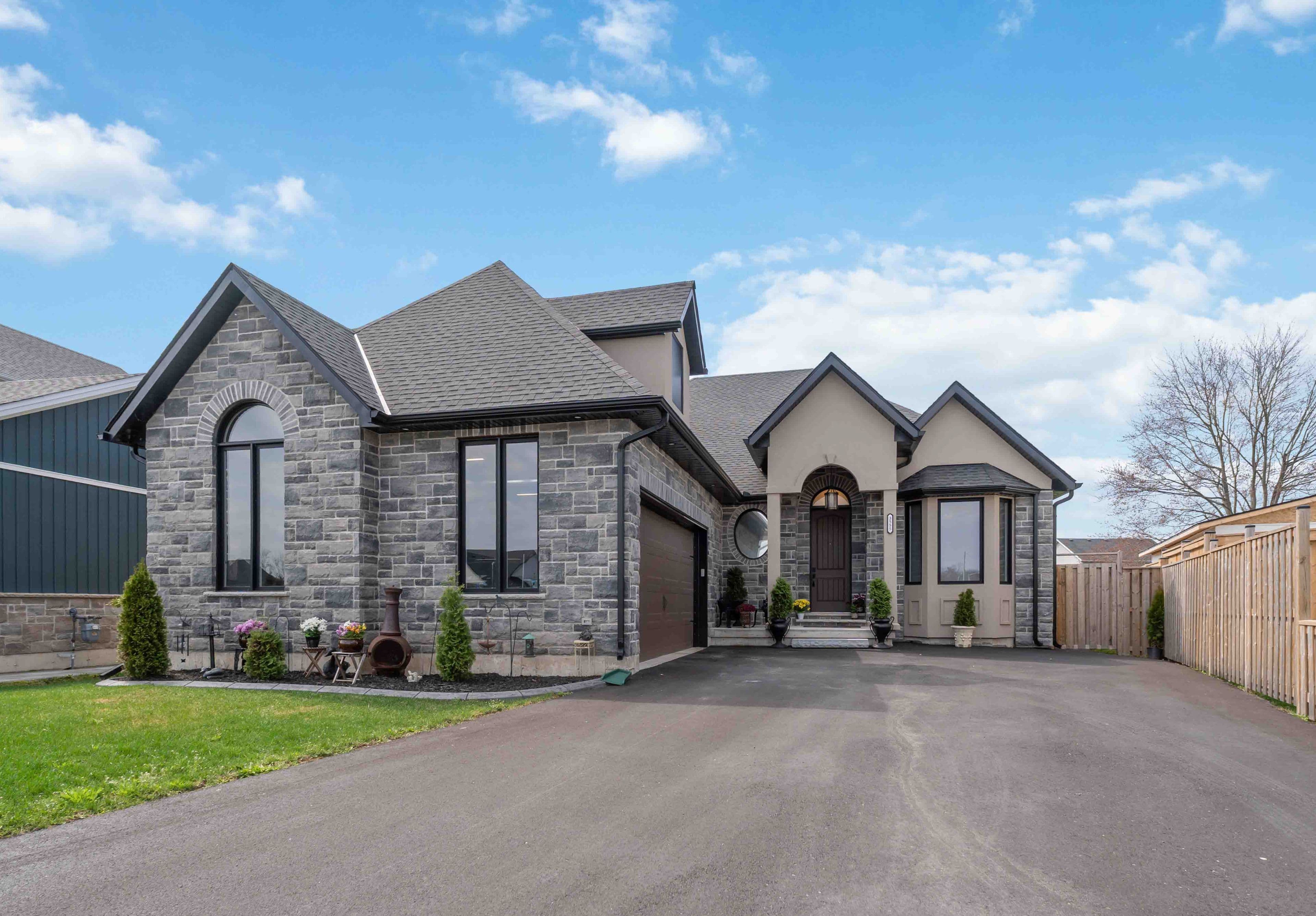 3555 CANFIELD Crescent, Fort Erie, ON L0S 1S0