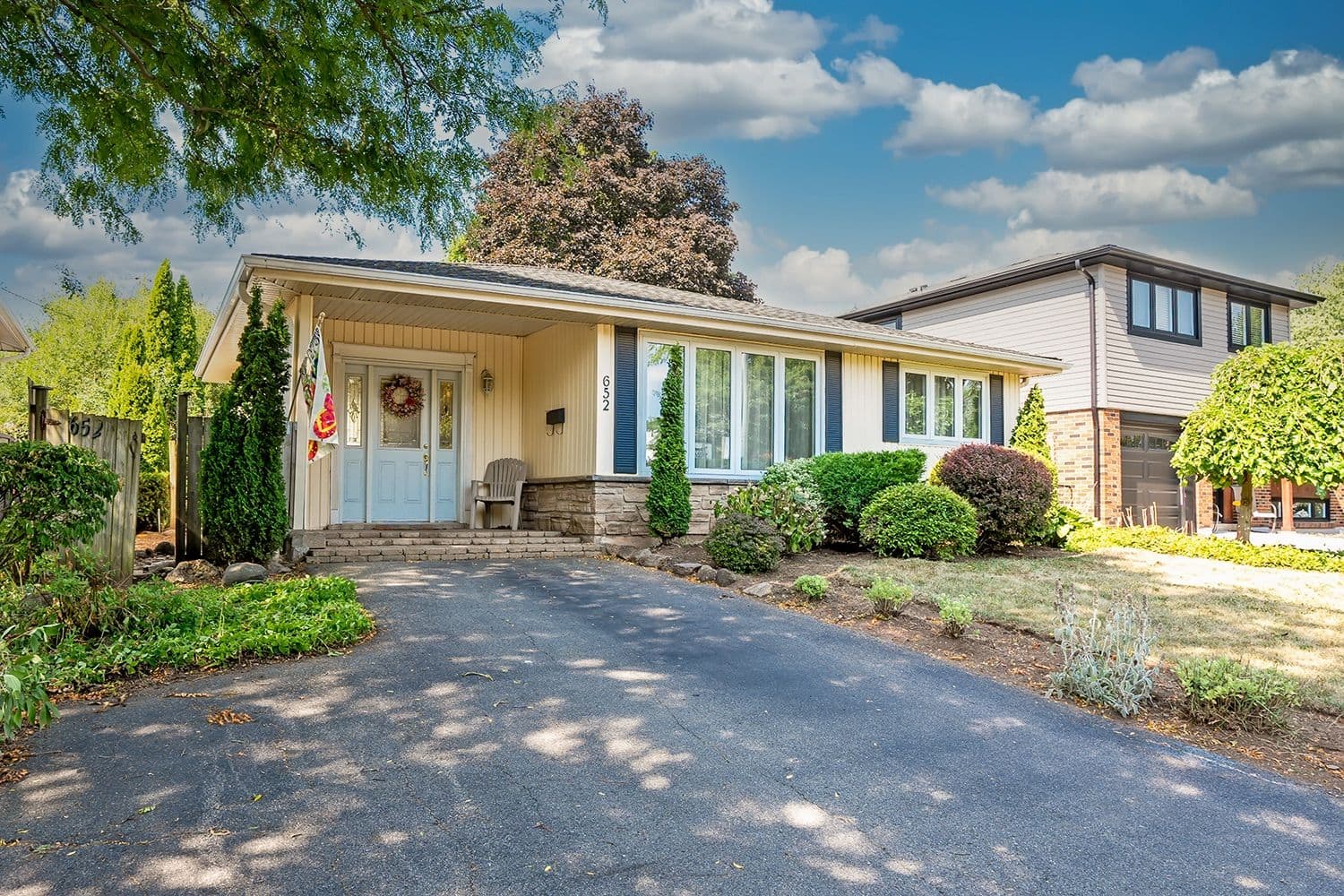 652 Ardleigh Crescent, Burlington, ON L7L 4K8