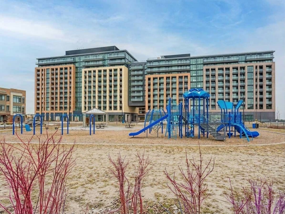 100 Eagle Rock Way 513, Vaughan, ON L6A 5B9