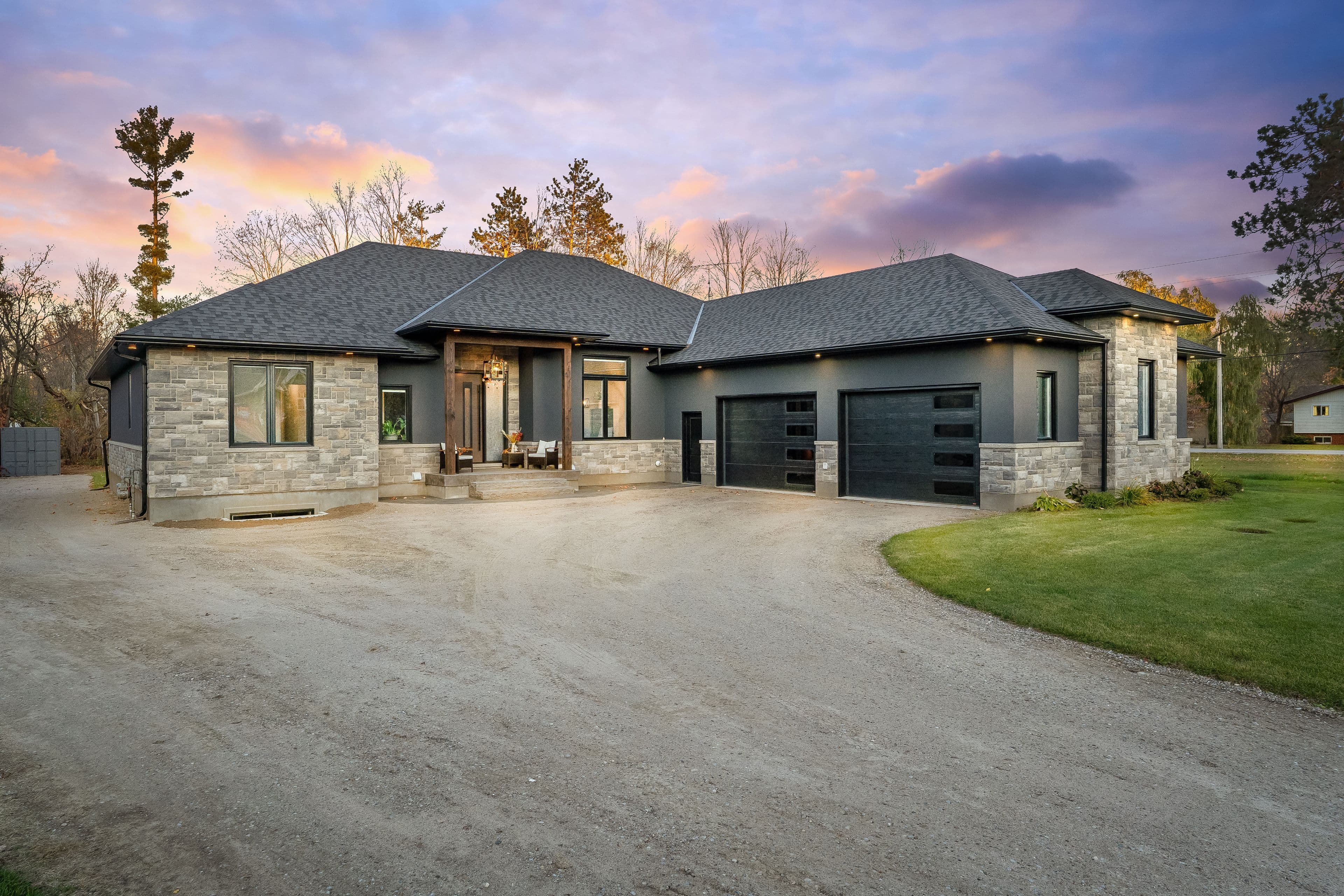 7 Reynolds Road, Tiny, ON L0L 2T0