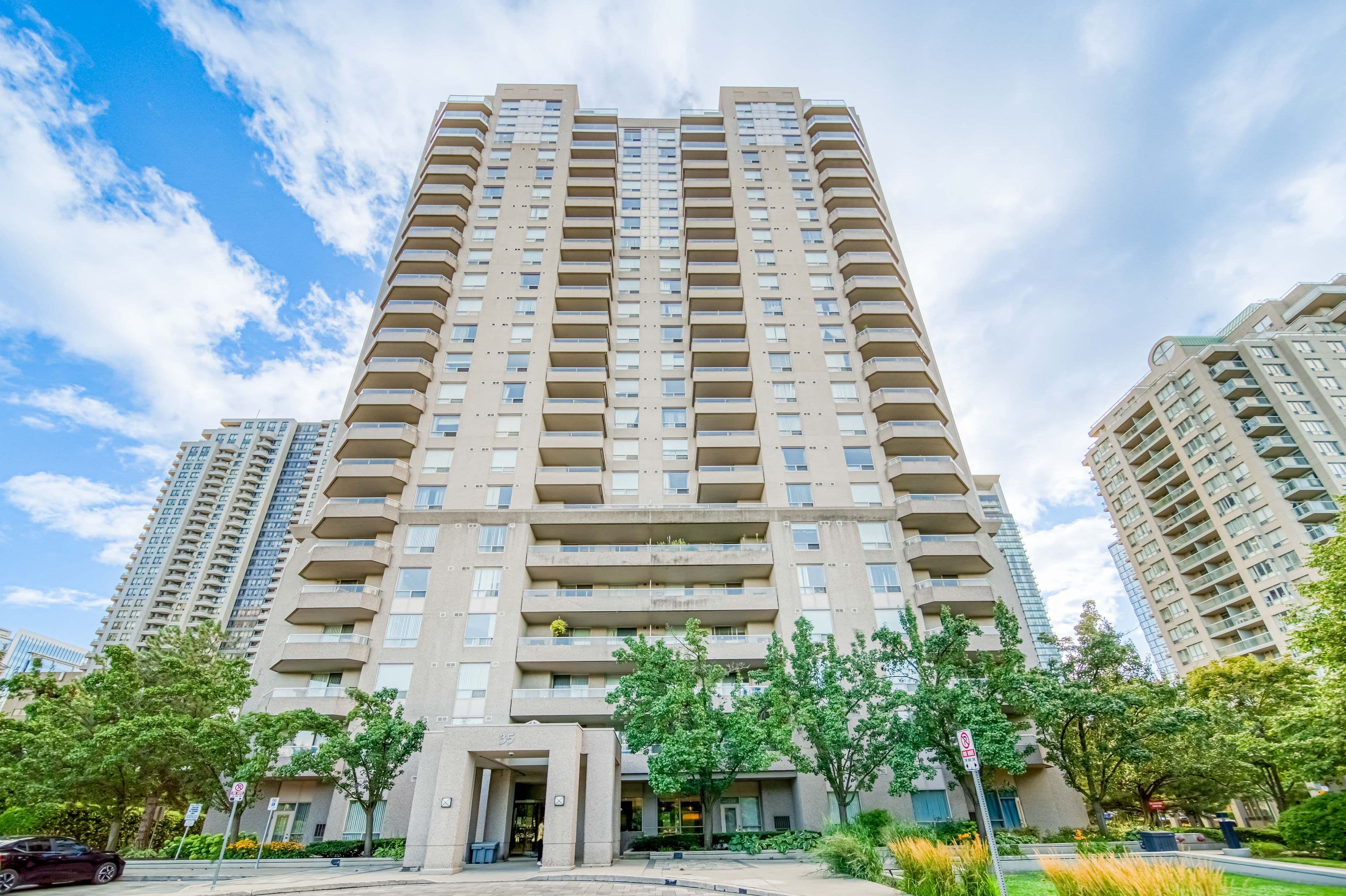 35 Empress Avenue 1908, Toronto C14, ON M2N 3T2