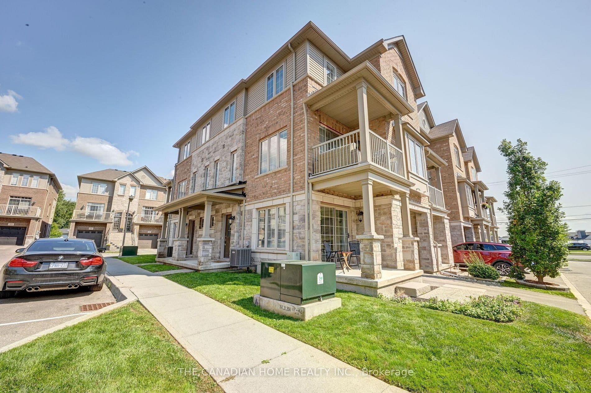 257 Parkside Drive 33, Hamilton, ON L8B 0W5