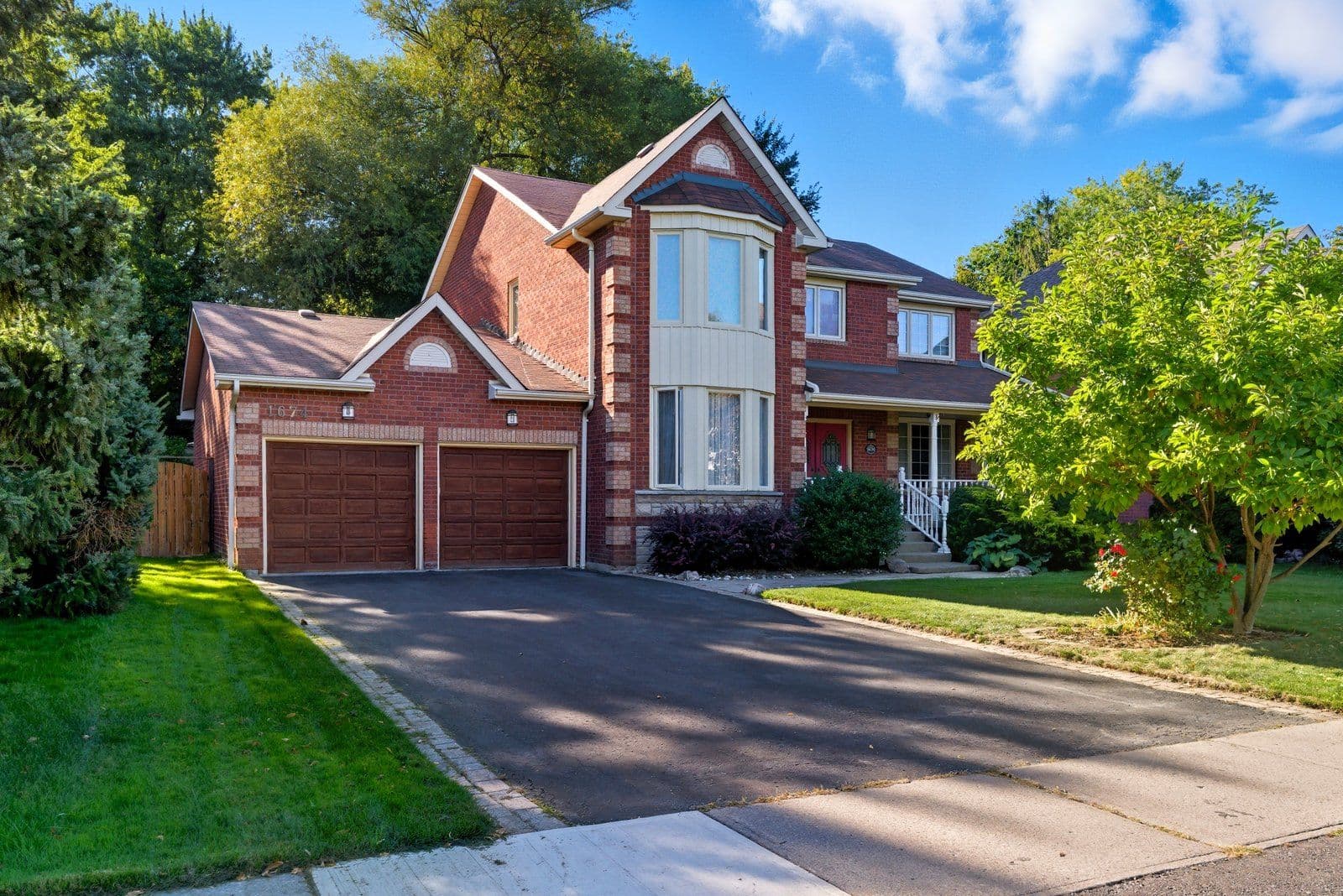 1674 Heathside Crescent, Pickering, ON L1V 5V6