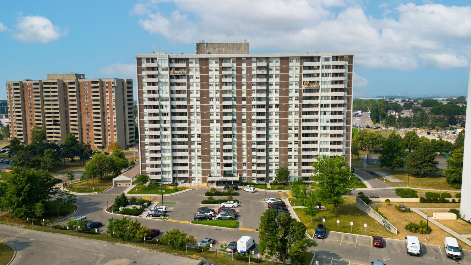 44 Falby Court 1203, Ajax, ON L1S 3L1