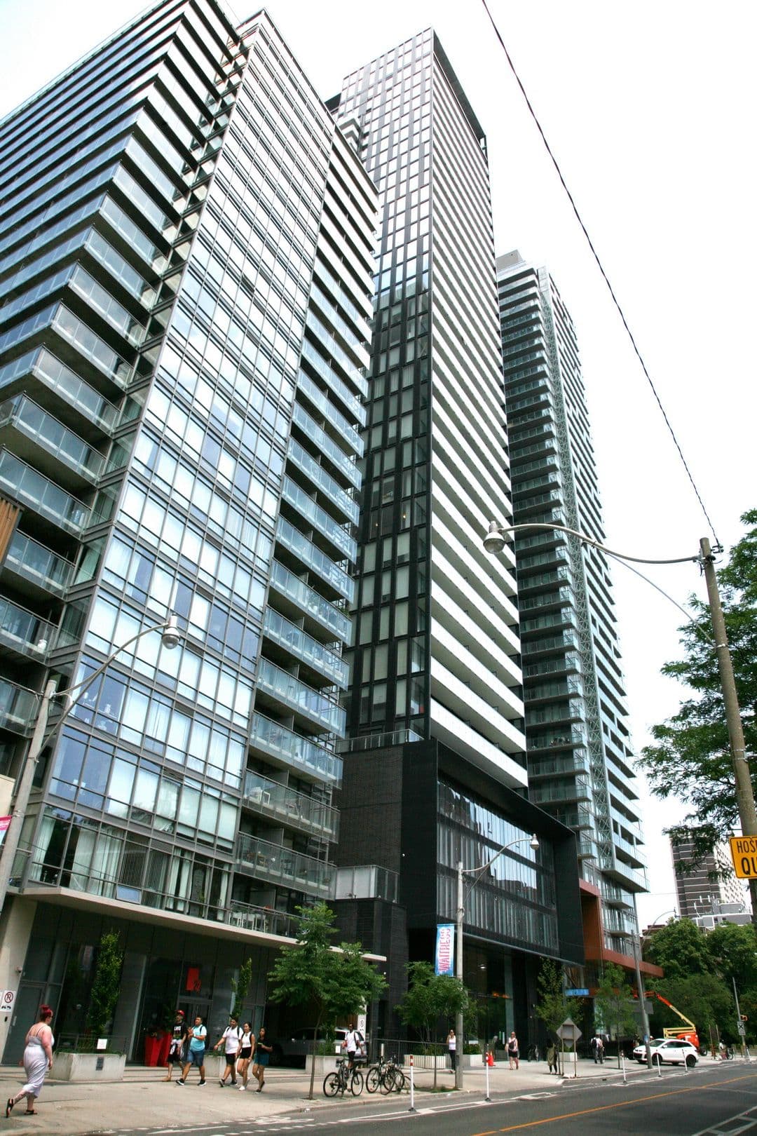 28 Wellesley Street E 306, Toronto C08, ON M4Y 0C4