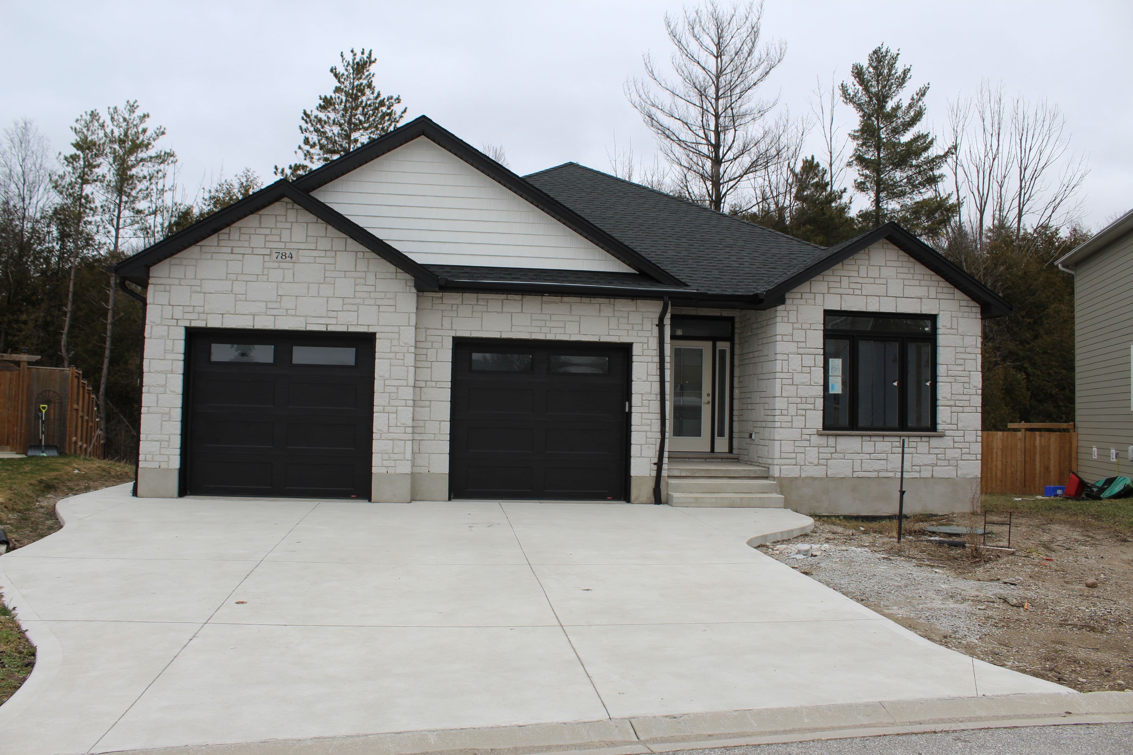 784 CAMPBELL Avenue, Kincardine, ON N2Z 1W1