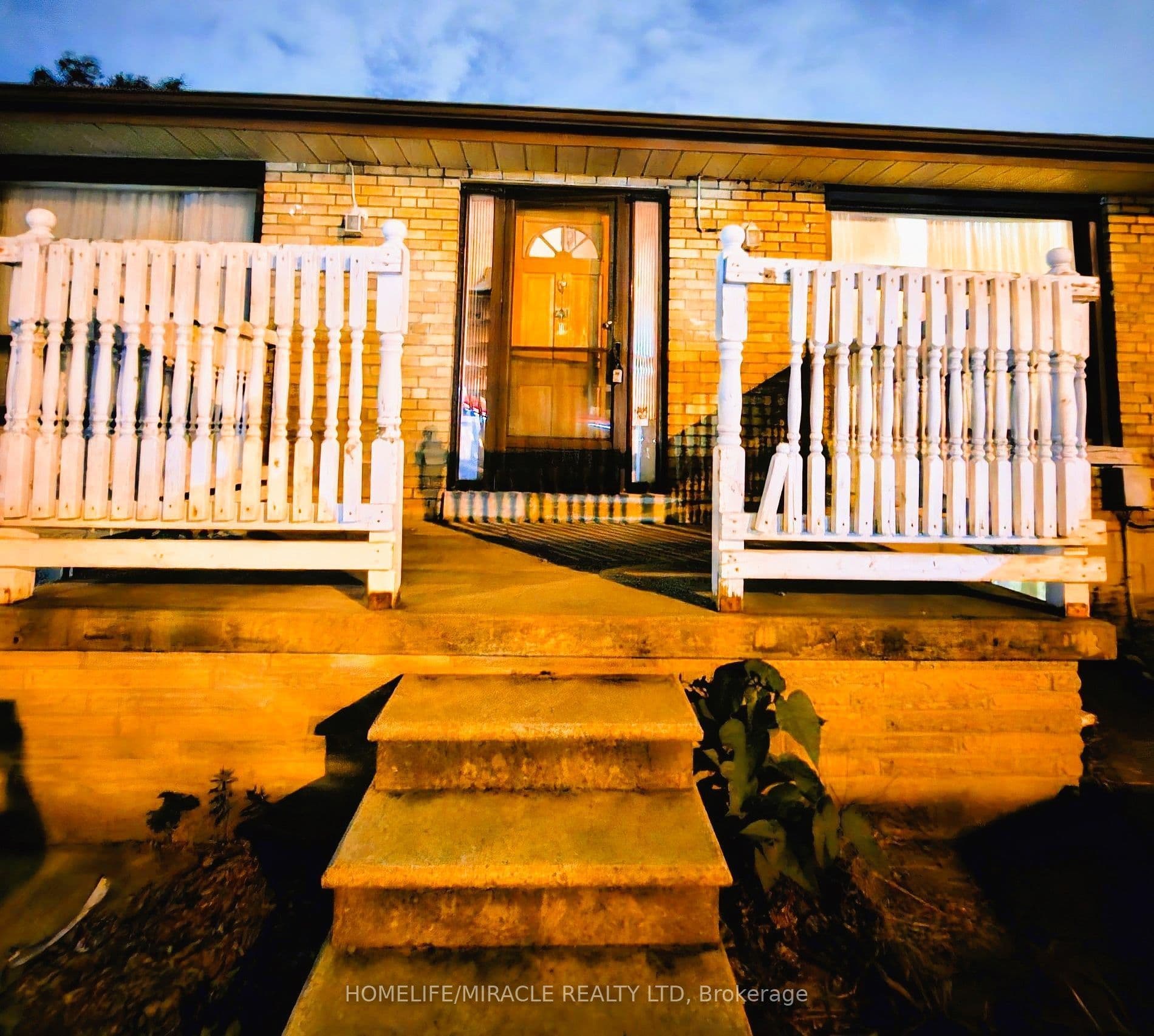 898 Kennedy Road BSMT ROOM -2, Toronto E04, ON M1K 2E8