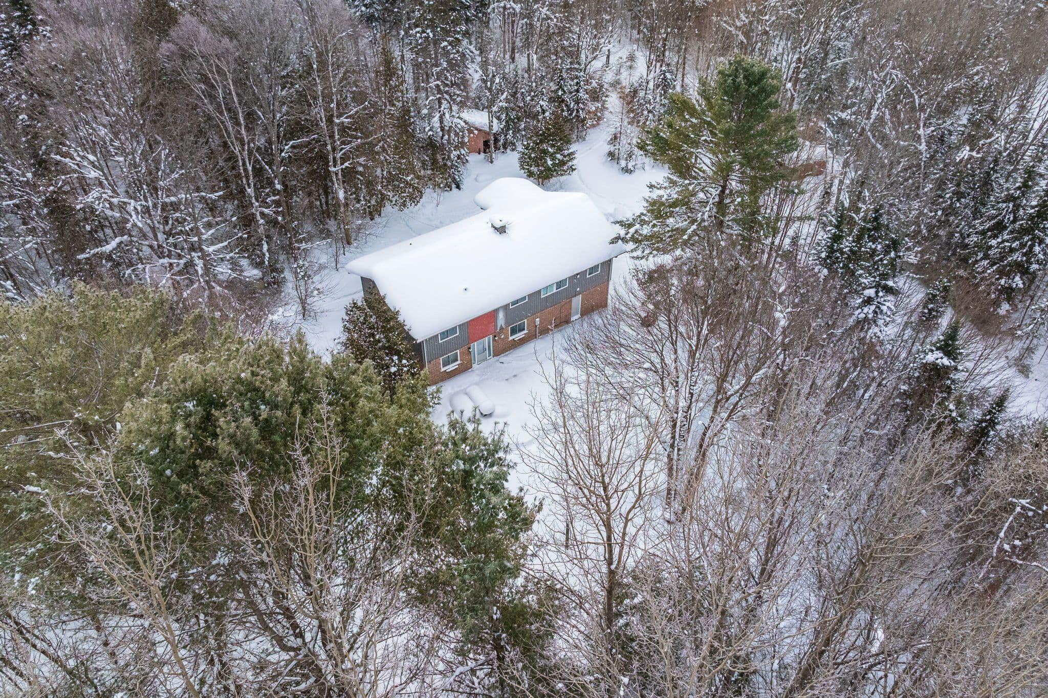 1039 South Waseosa Lake Road, Huntsville, ON P1H 2N5