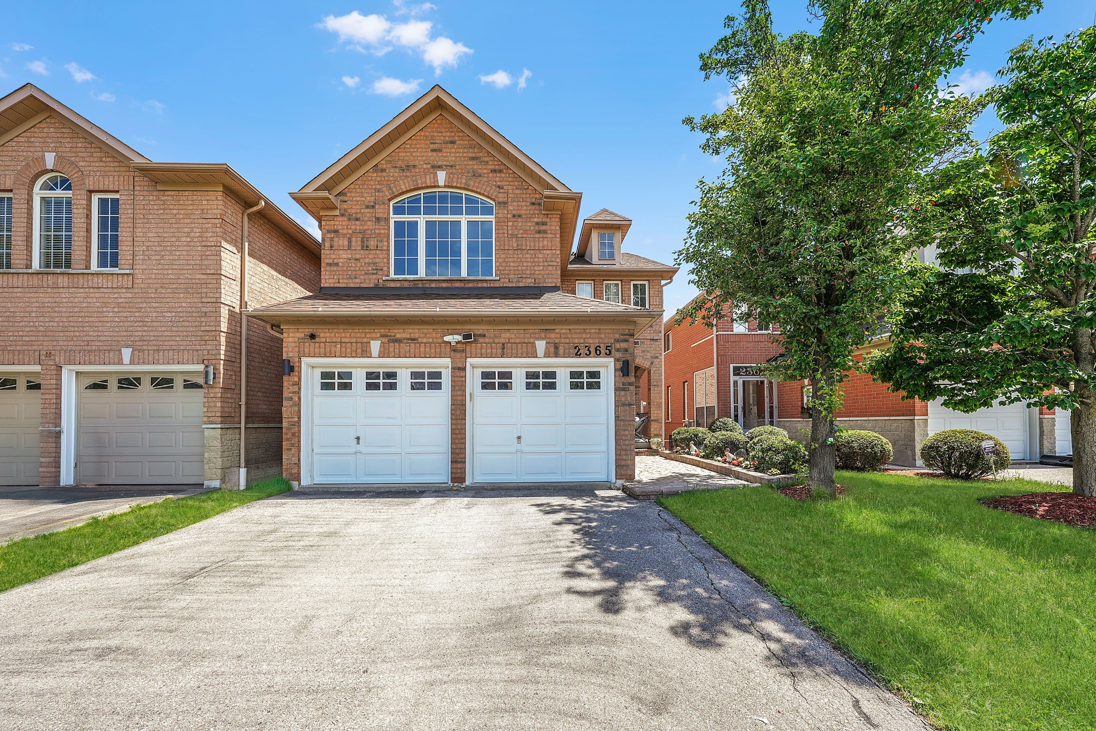 2365 Bankside Drive, Mississauga, ON L5M 6E3