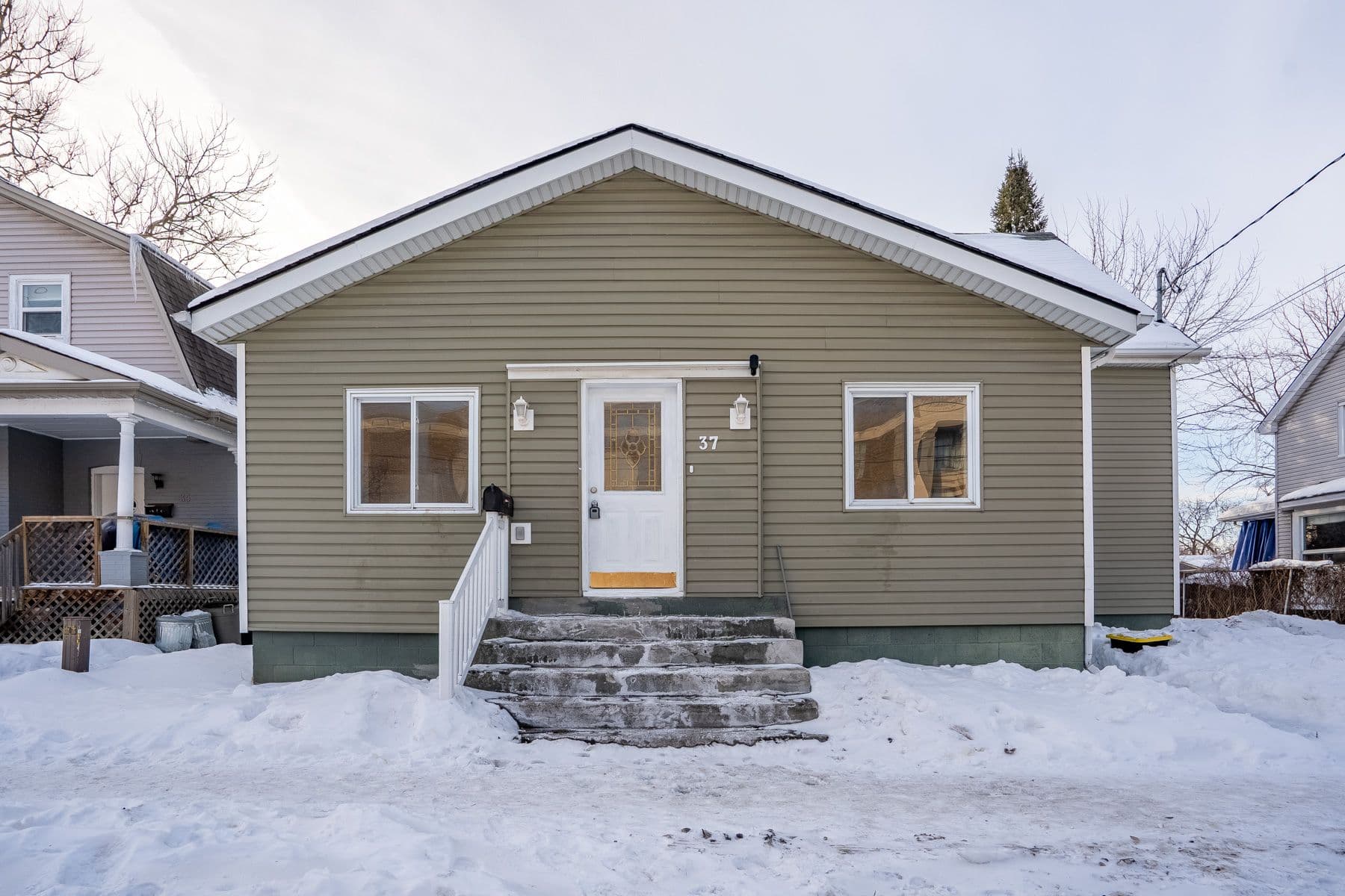 37 Catherine Street, St. Catharines, ON L2R 5E8