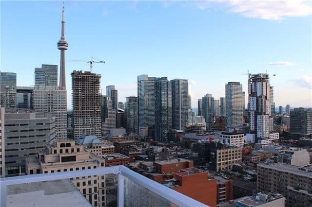 210 Simcoe Street 2509, Toronto C01, ON M5T 0A9