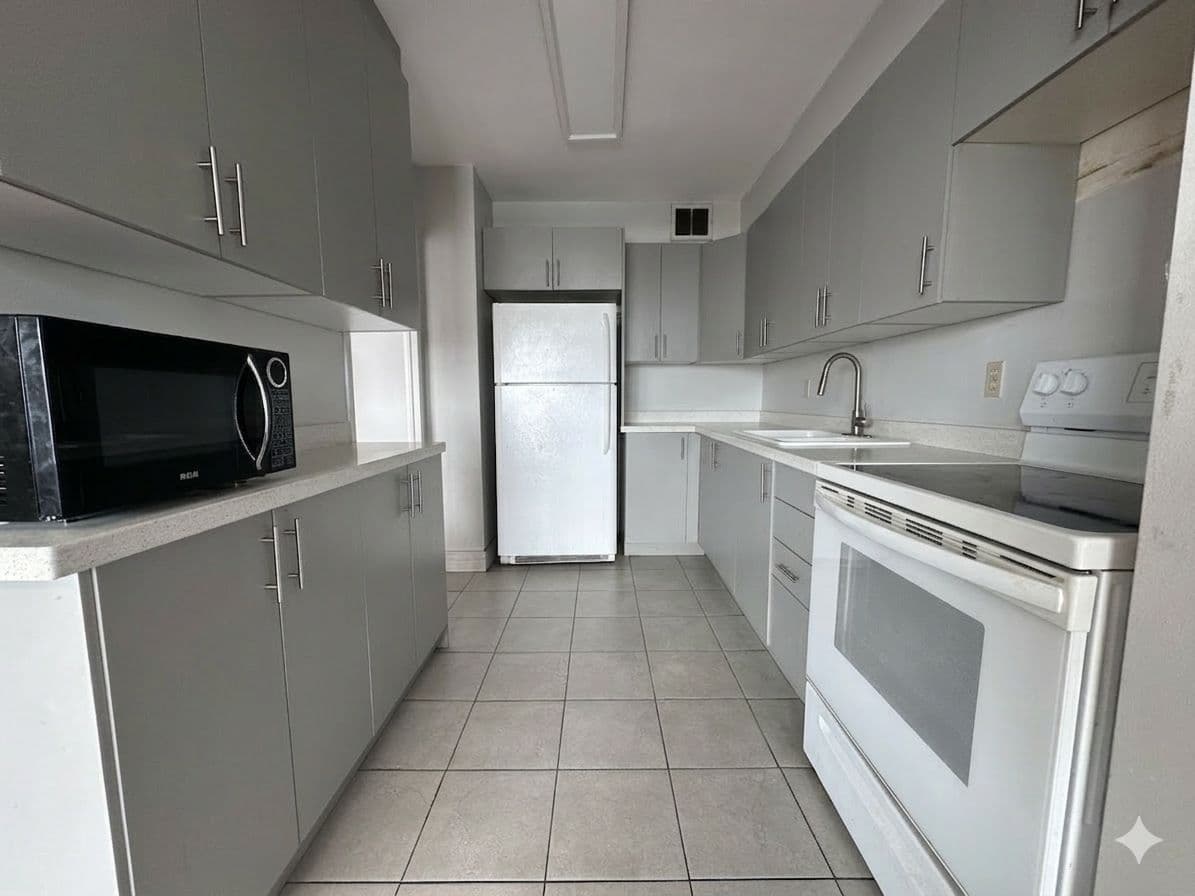 20 Forest Manor Road 1205, Toronto C15, ON M2J 1M2