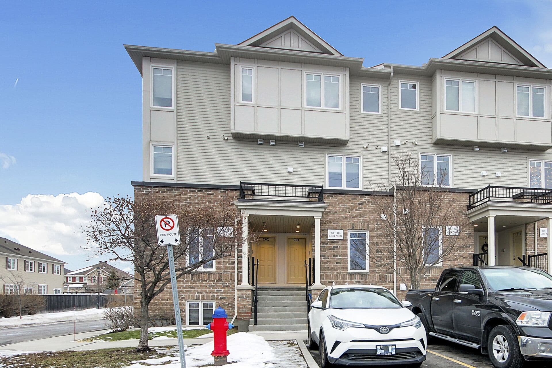 204 Shanly Private 41, Barrhaven, ON K2J 5X6