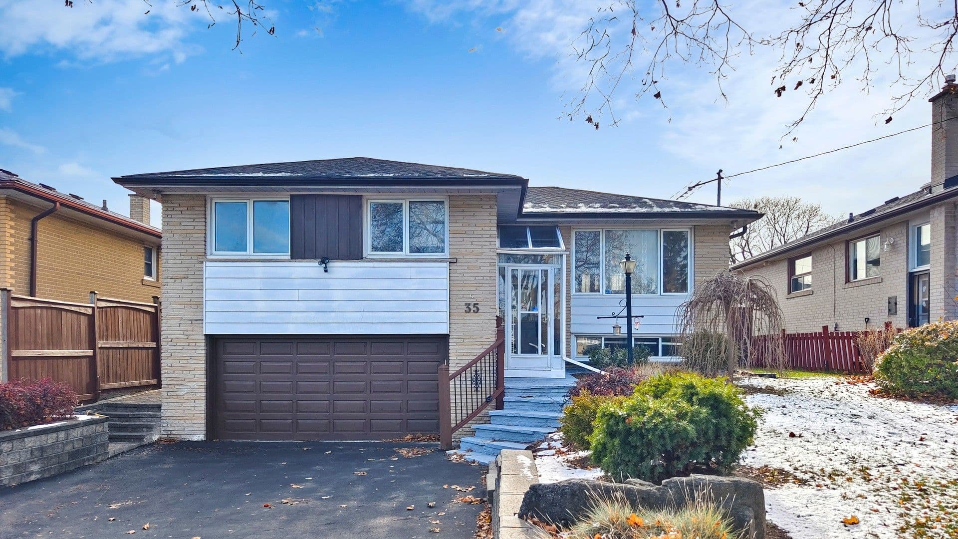 35 Westhumber Boulevard, Toronto W10, ON M9W 3M5