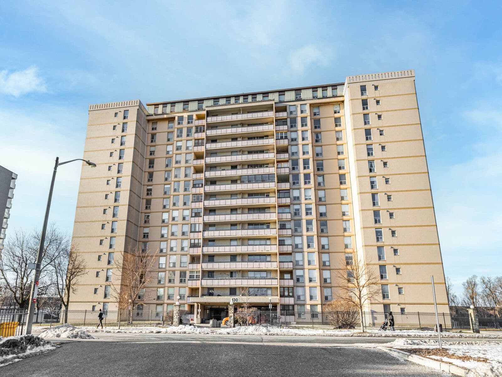 130 Neptune Drive 301, Toronto C04, ON M6A 1X5