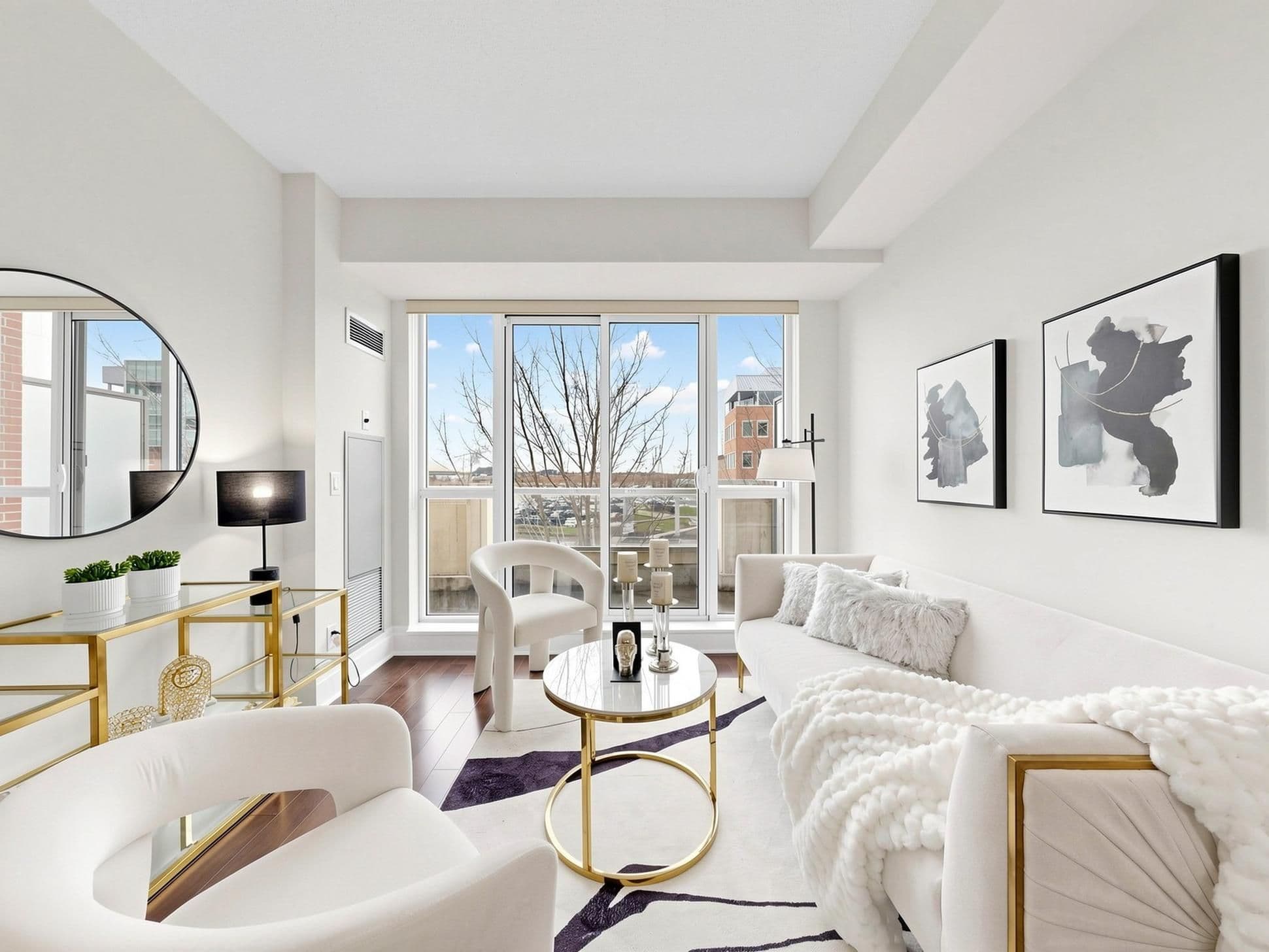 21 Upper Duke Crescent 308, Markham, ON L6G 0B7