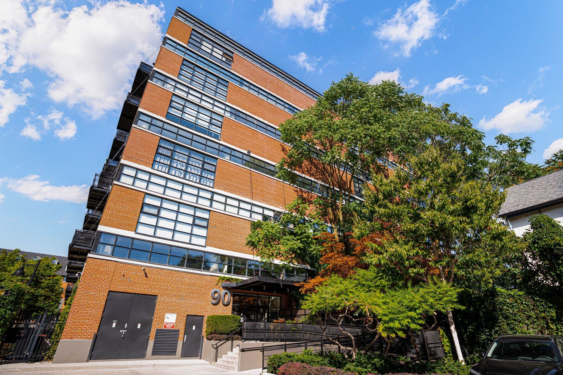 90 Sumach Street 519, Toronto C08, ON M5A 4R4