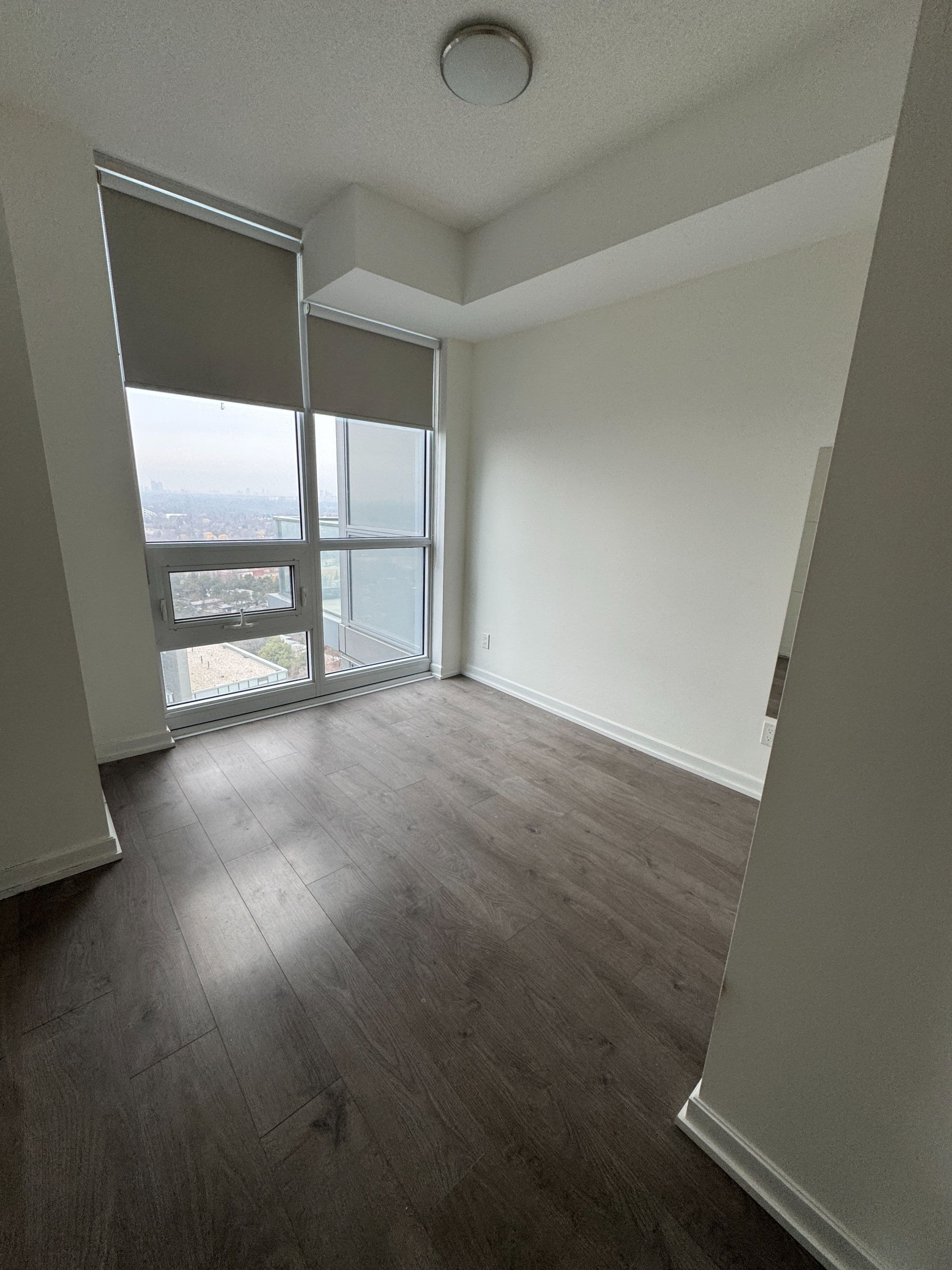 56 Forest Manor Road 1904, Toronto C15, ON M2J 1M6