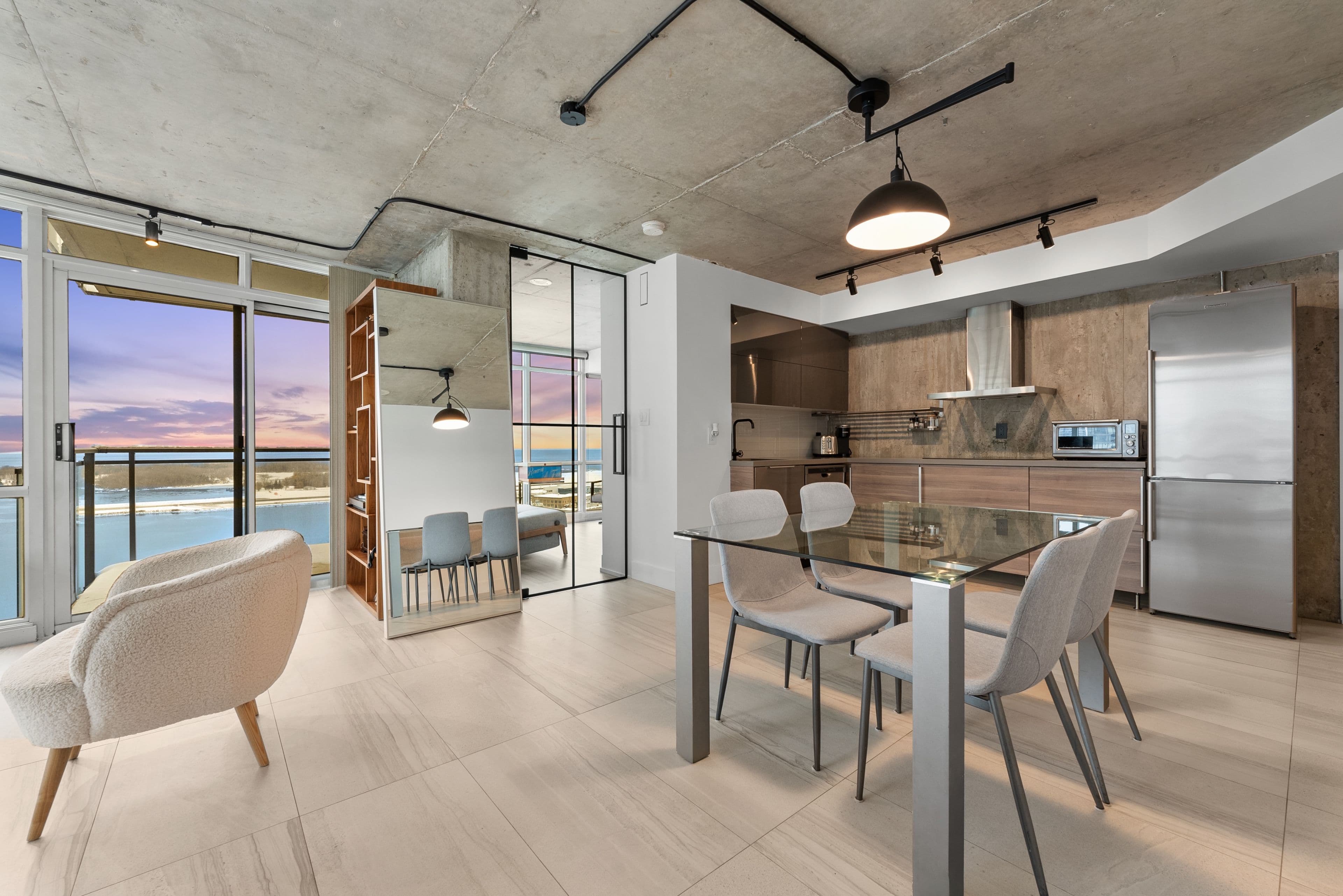 11 Brunel Court 3010, Toronto C01, ON M5V 3Y3