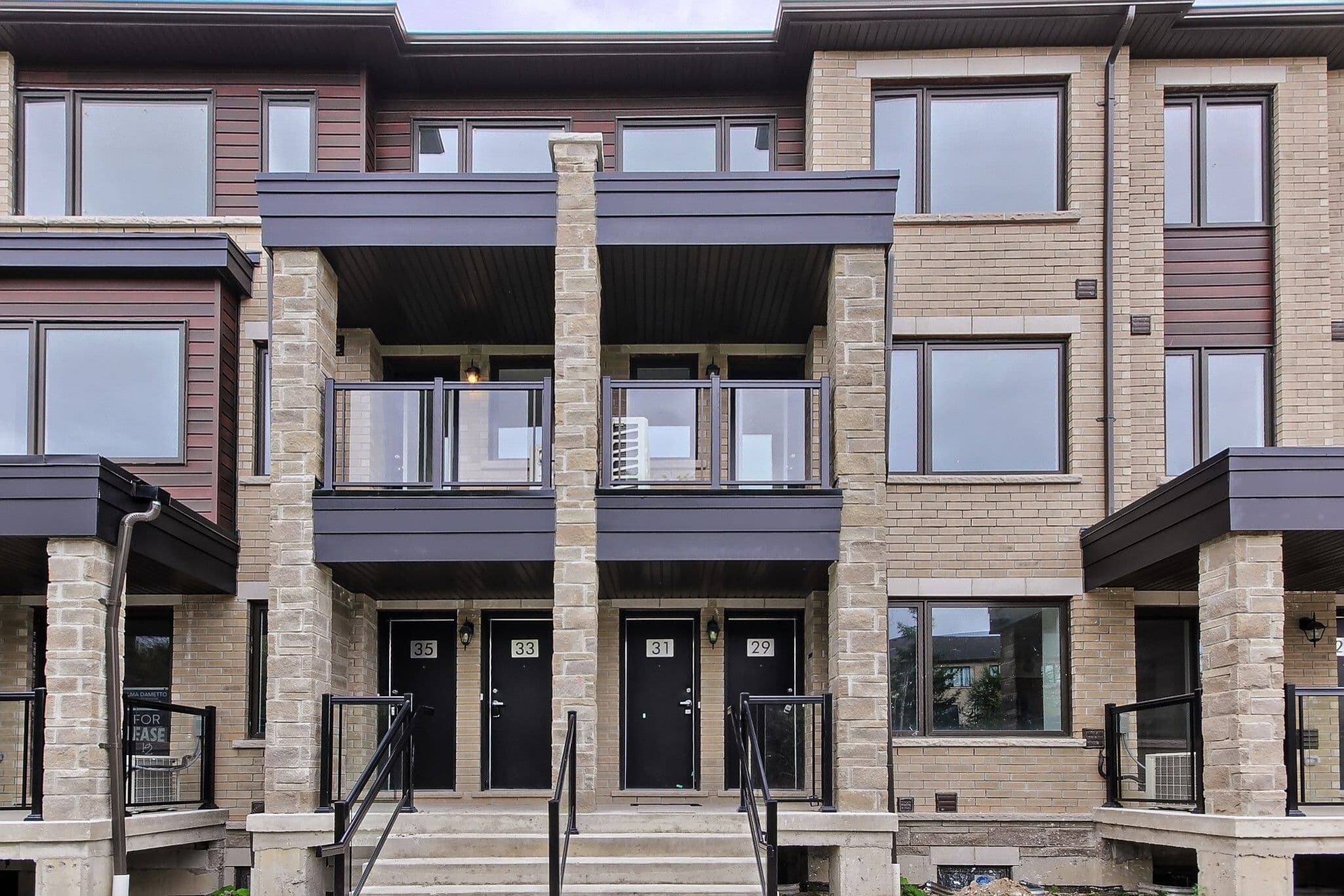 31 Appletree Lane, Barrie, ON L9J 0P1