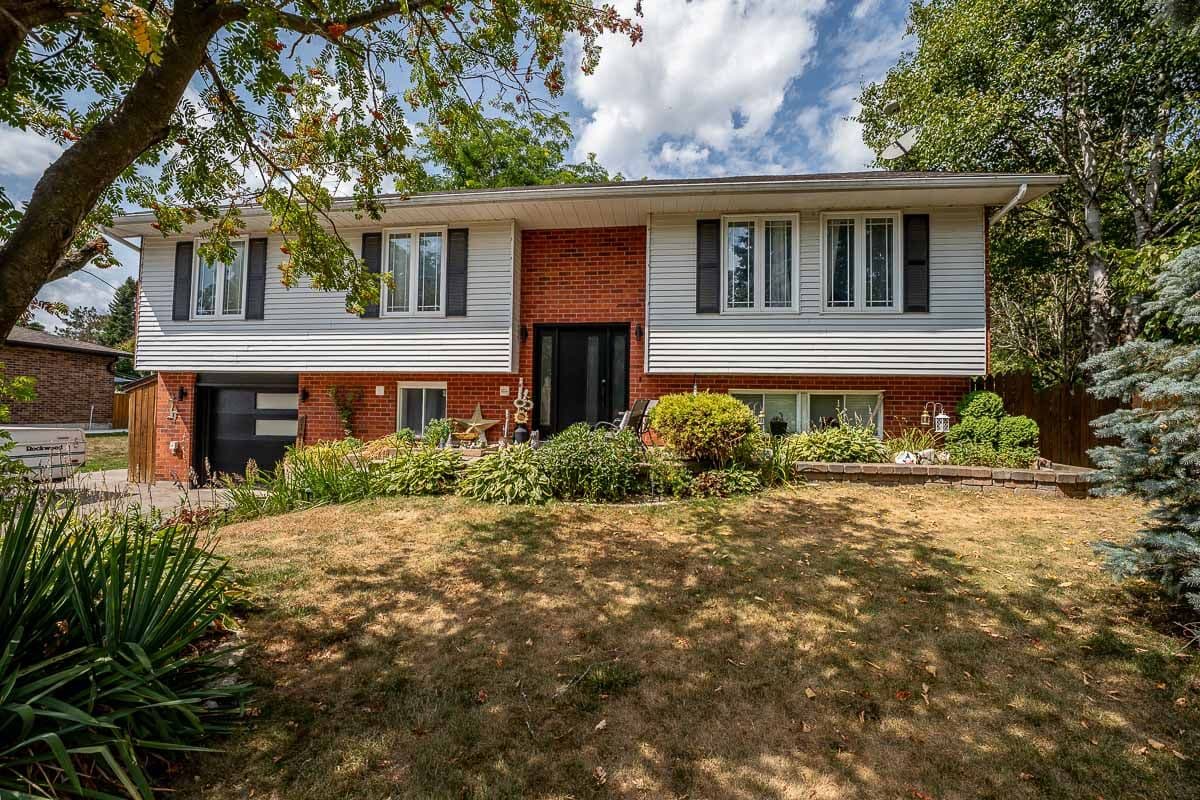 61 Marshall Crescent, Essa, ON L0M 1B1