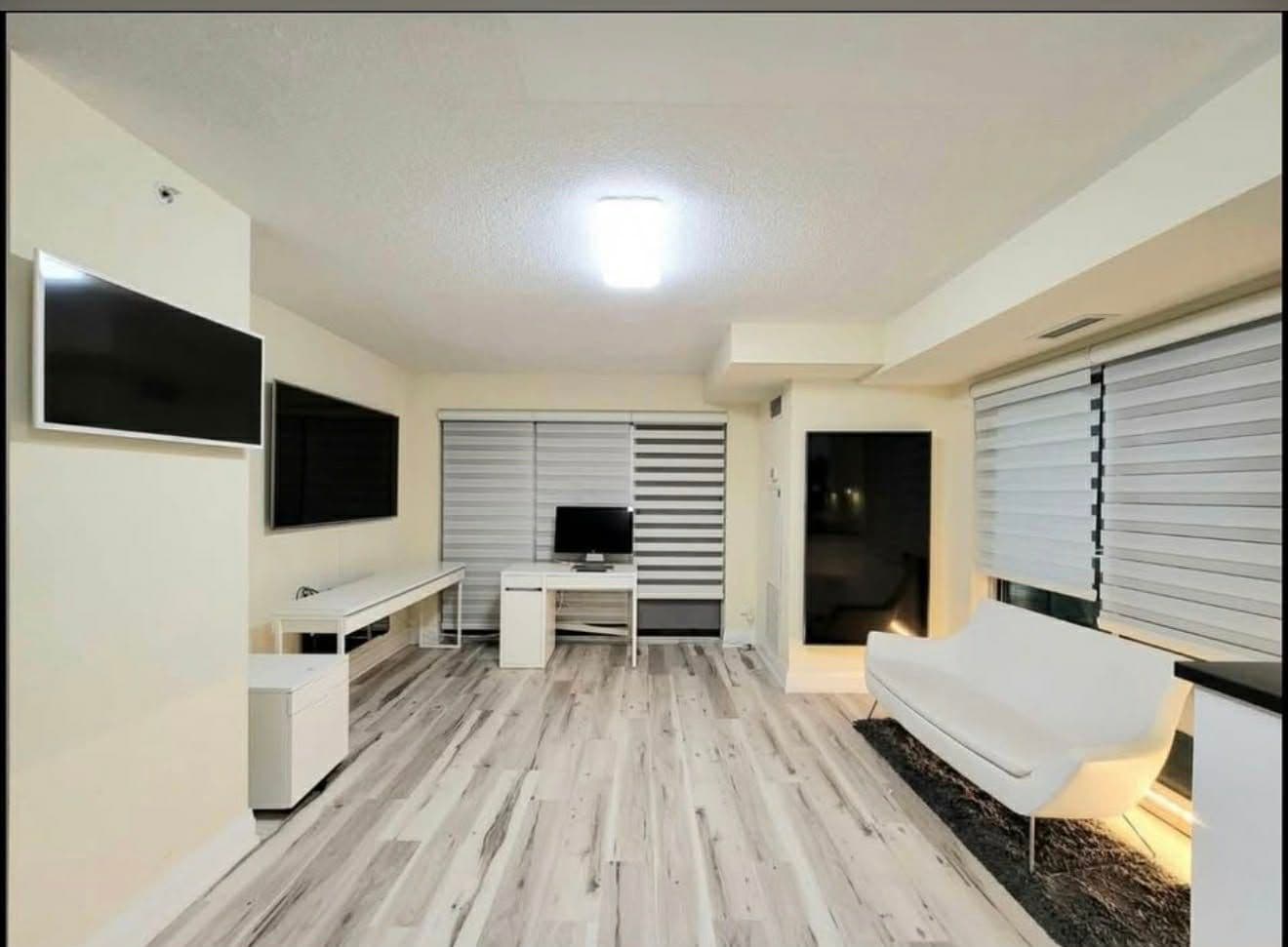 555 Wilson Avenue 112-E, Toronto C06, ON M3H 0C5