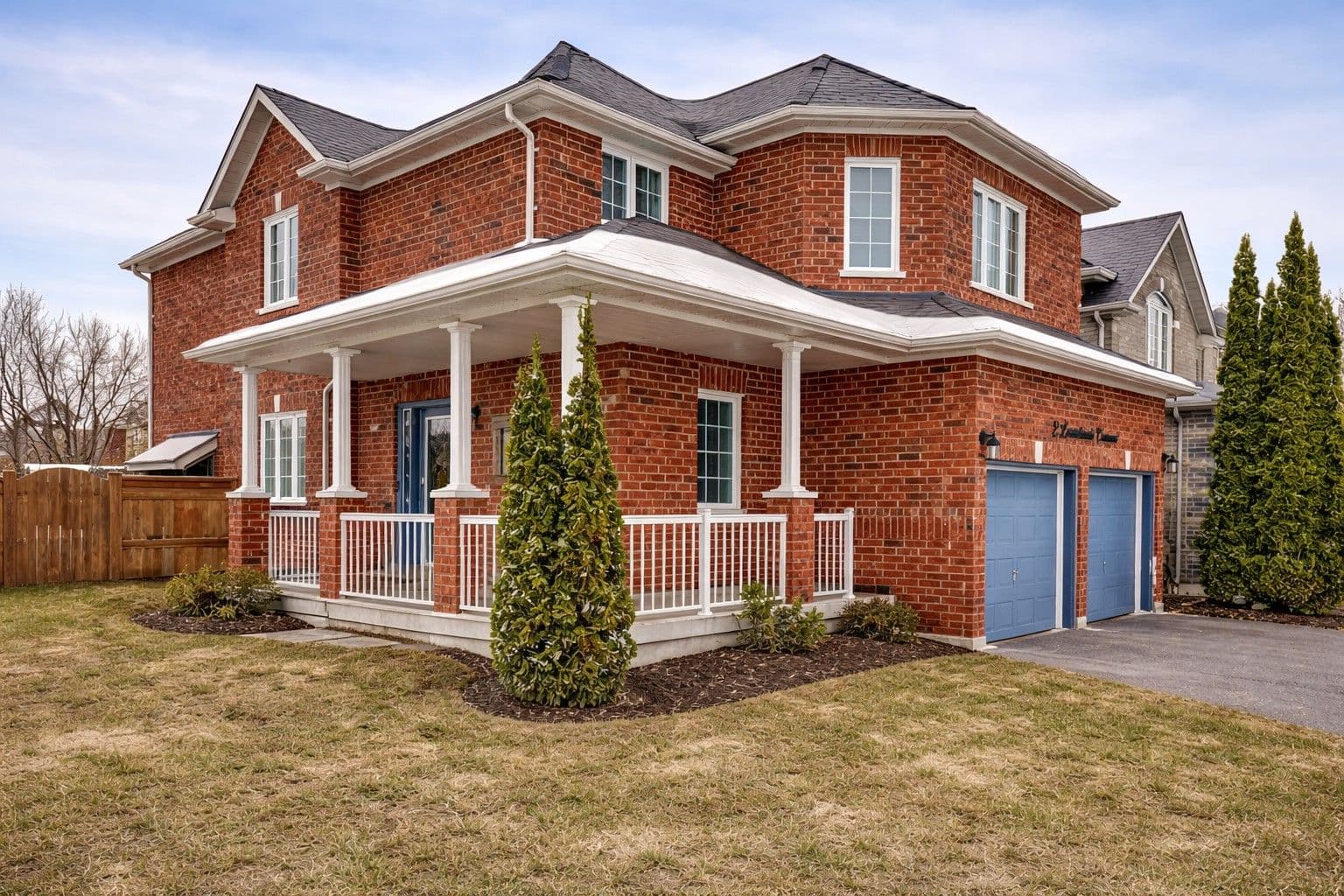 2 Laurelbank Crescent, Georgina, ON L4P 4H6