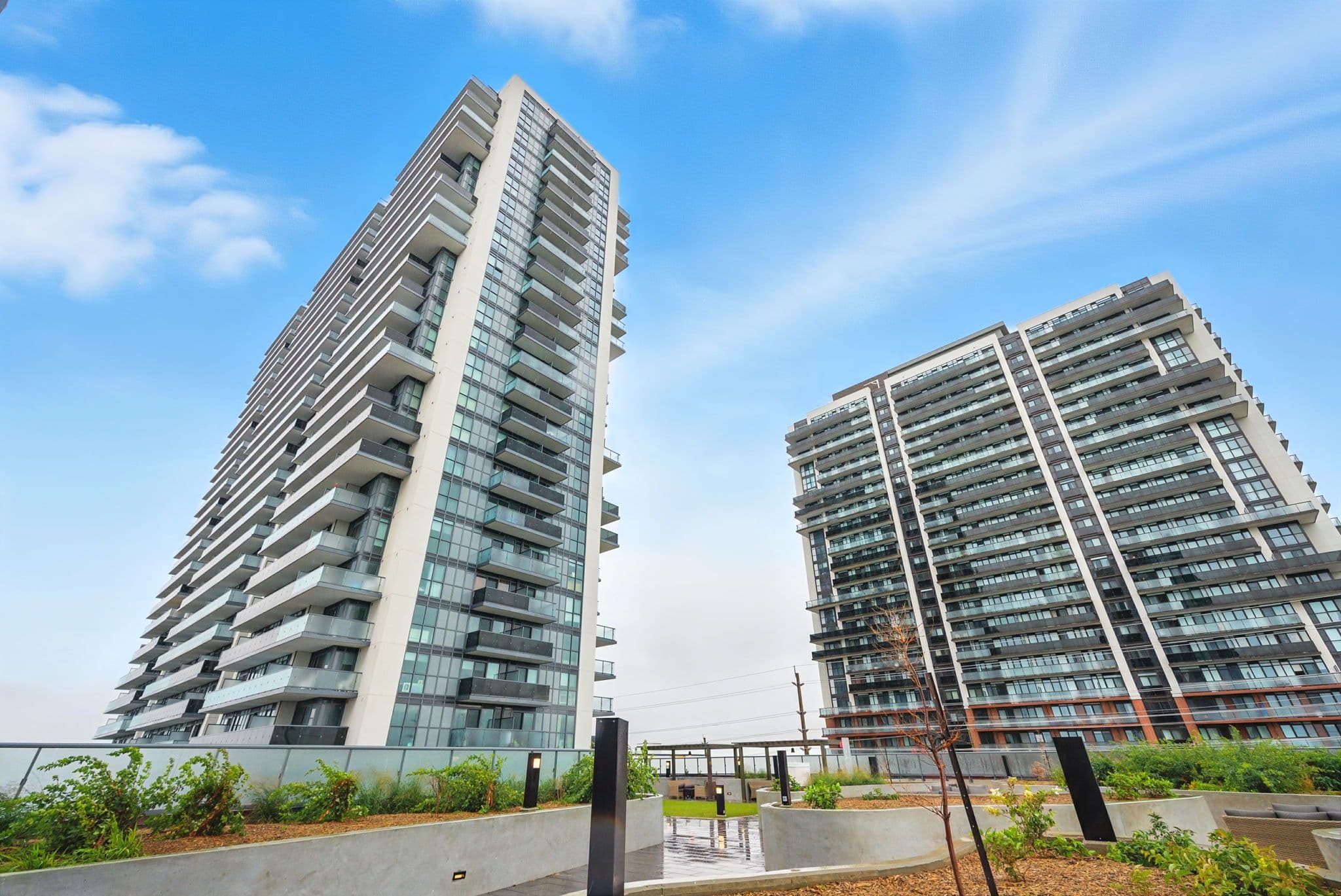 2545 Simcoe Street N 802, Oshawa, ON L1L 0W3