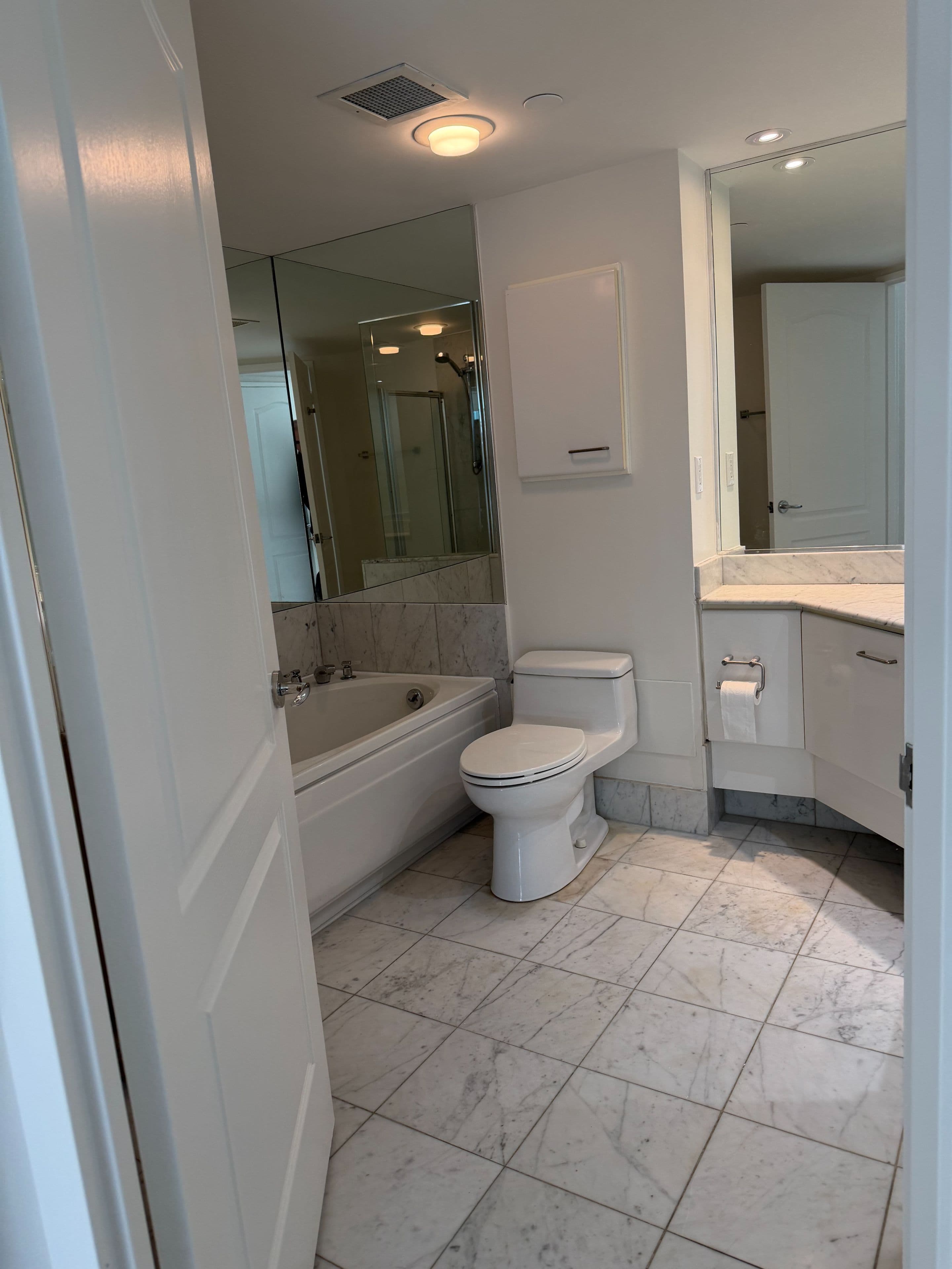 38 Elm Street 415, Toronto C01, ON M5G 2K5